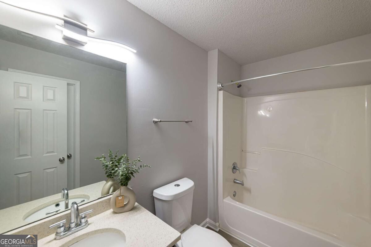 596 Vaughan Drive Property Photo 24