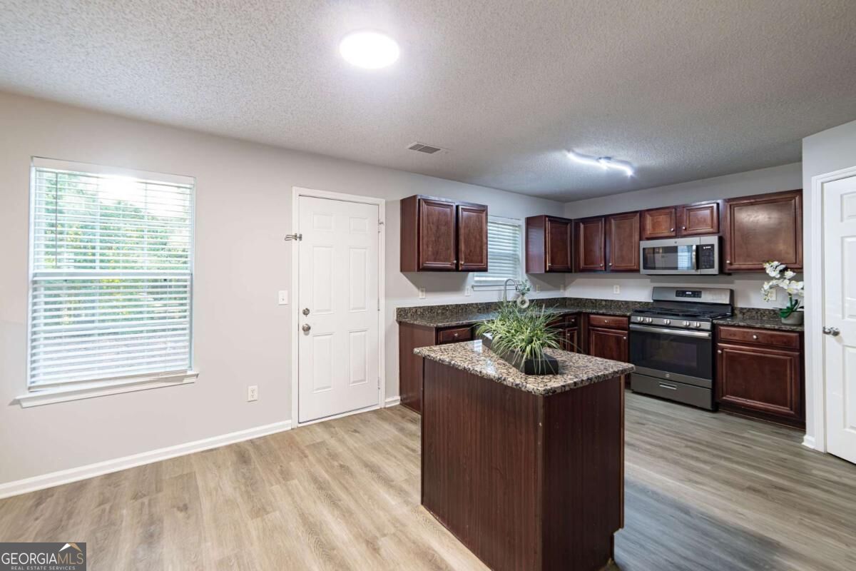596 Vaughan Drive Property Photo 33