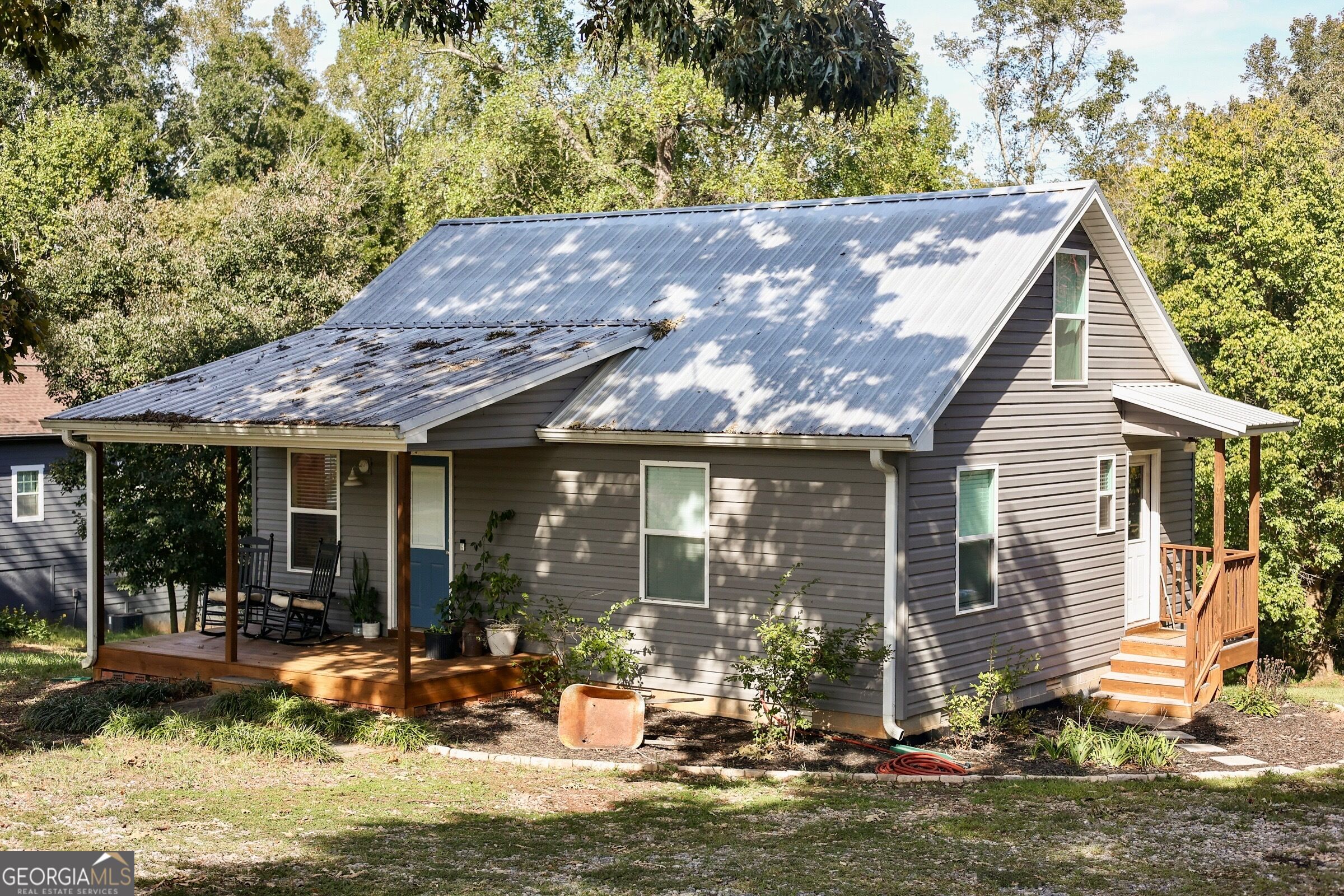 613 Chambers Road Property Photo 2