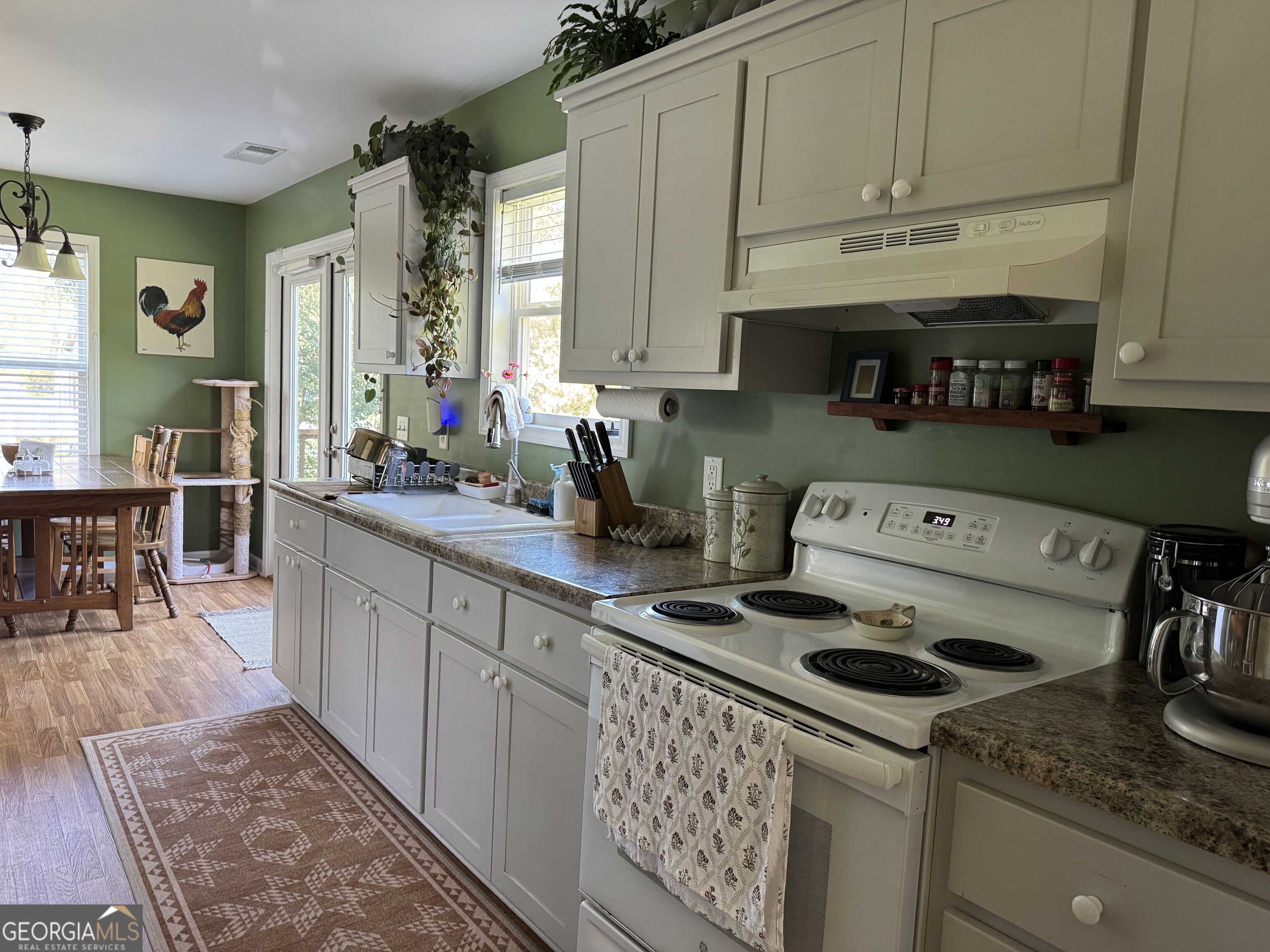613 Chambers Road Property Photo 22
