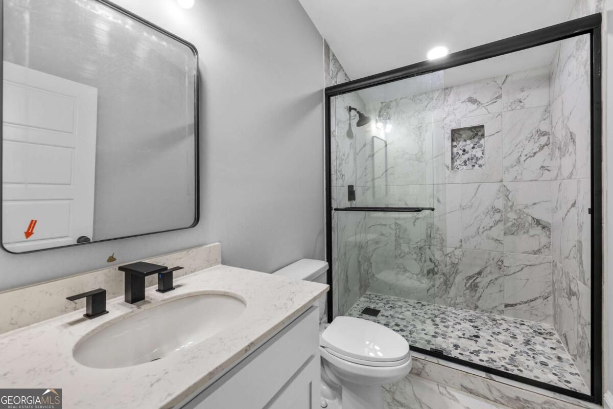 501 Harris Street Property Photo 15