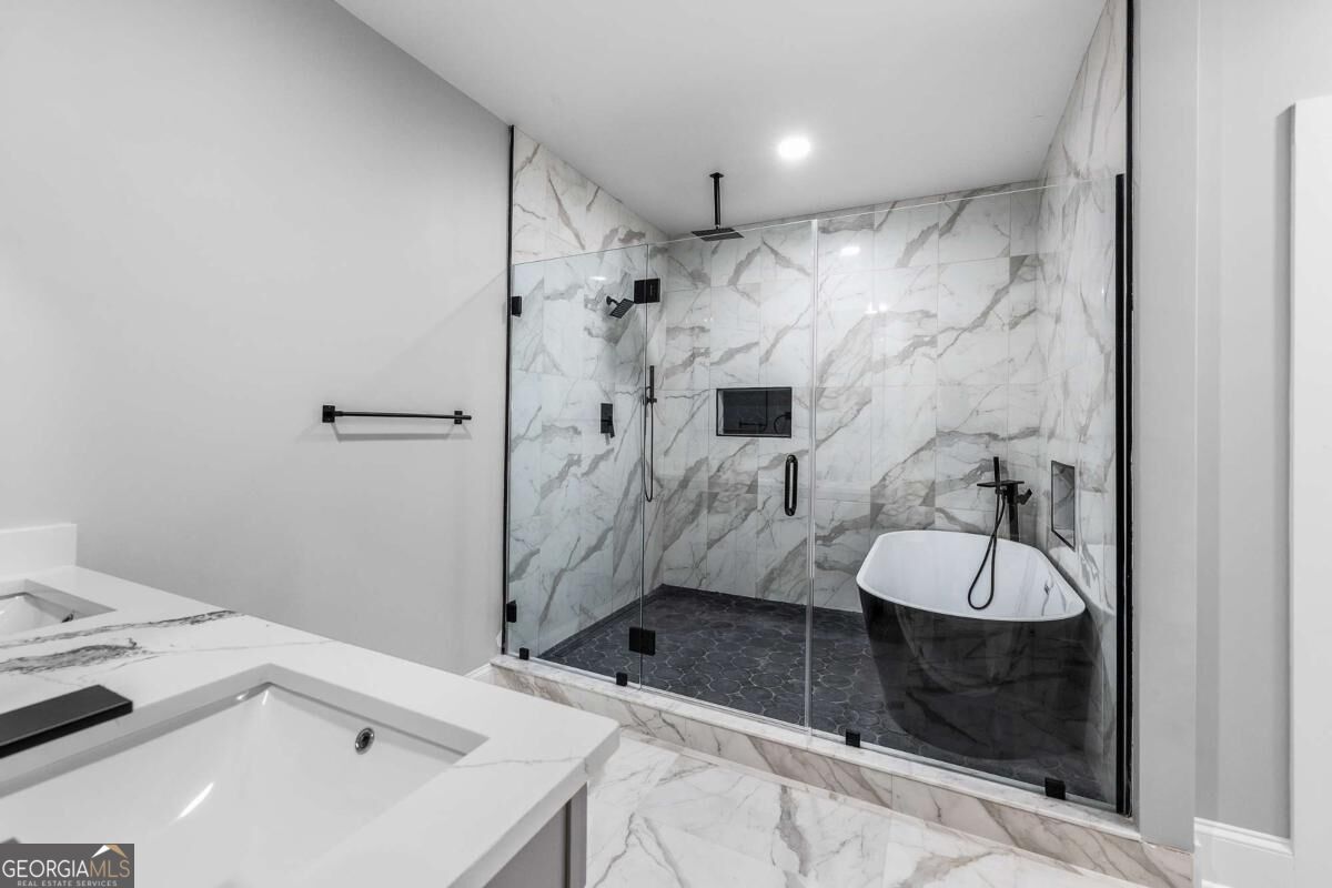 501 Harris Street Property Photo 22