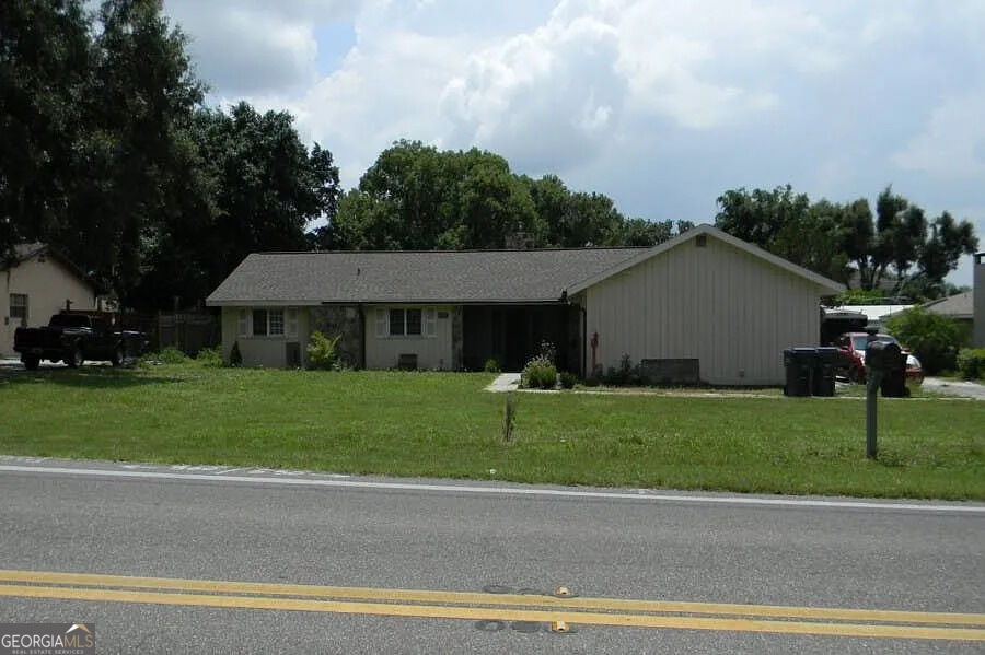1995 Helena Road