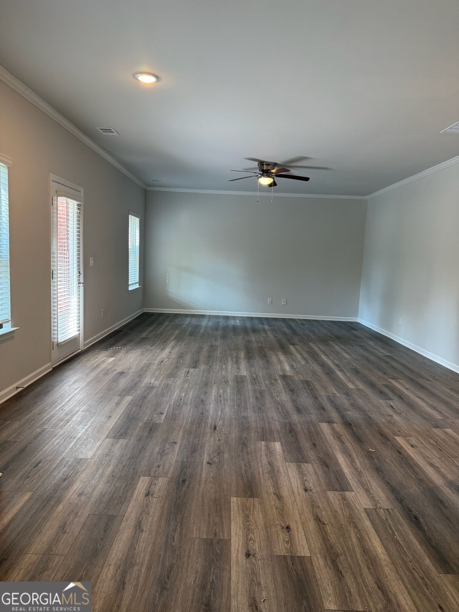 120 Hampton Way Property Photo 3