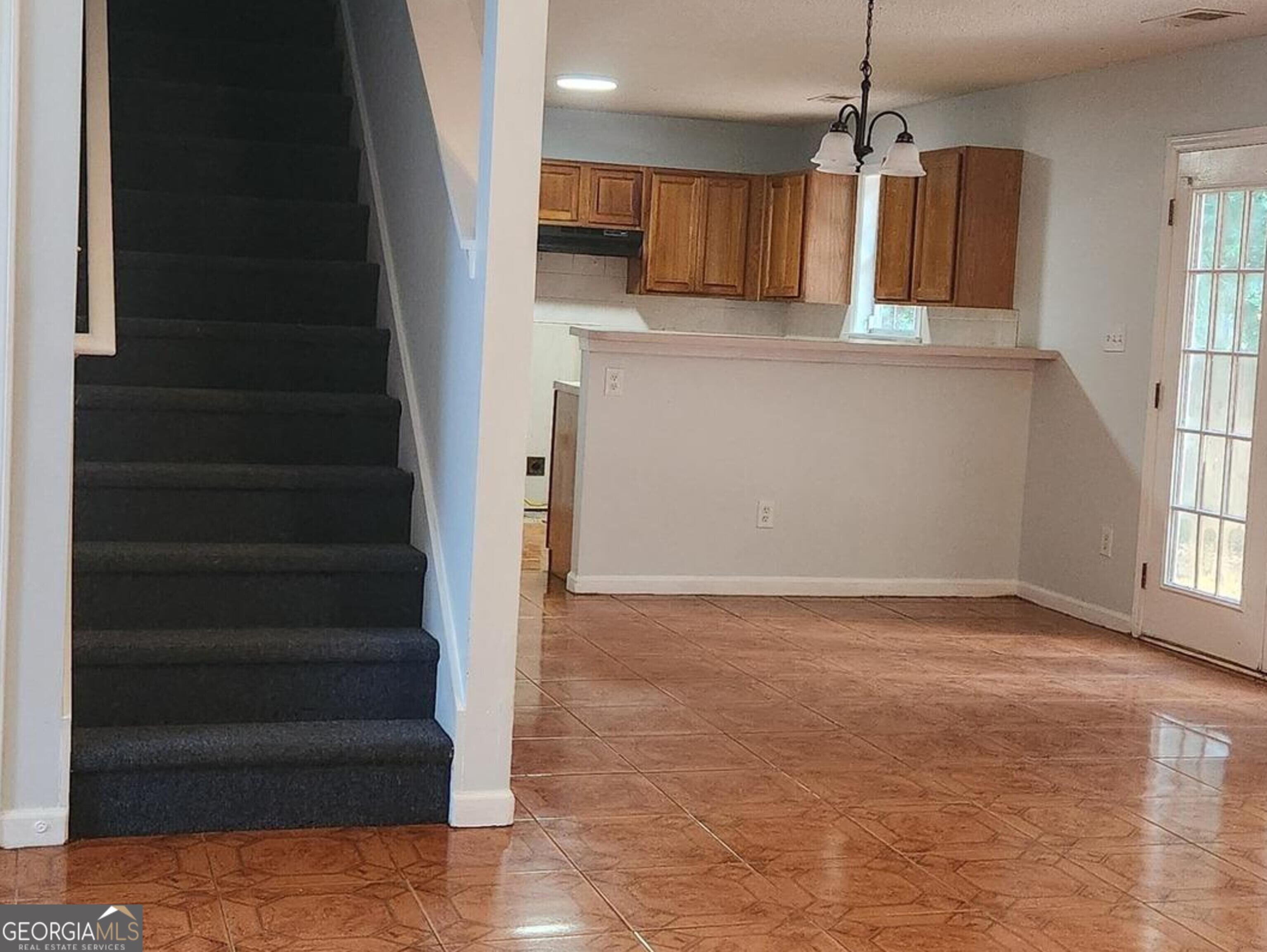 10883 Knotty Pine Place Property Photo 3