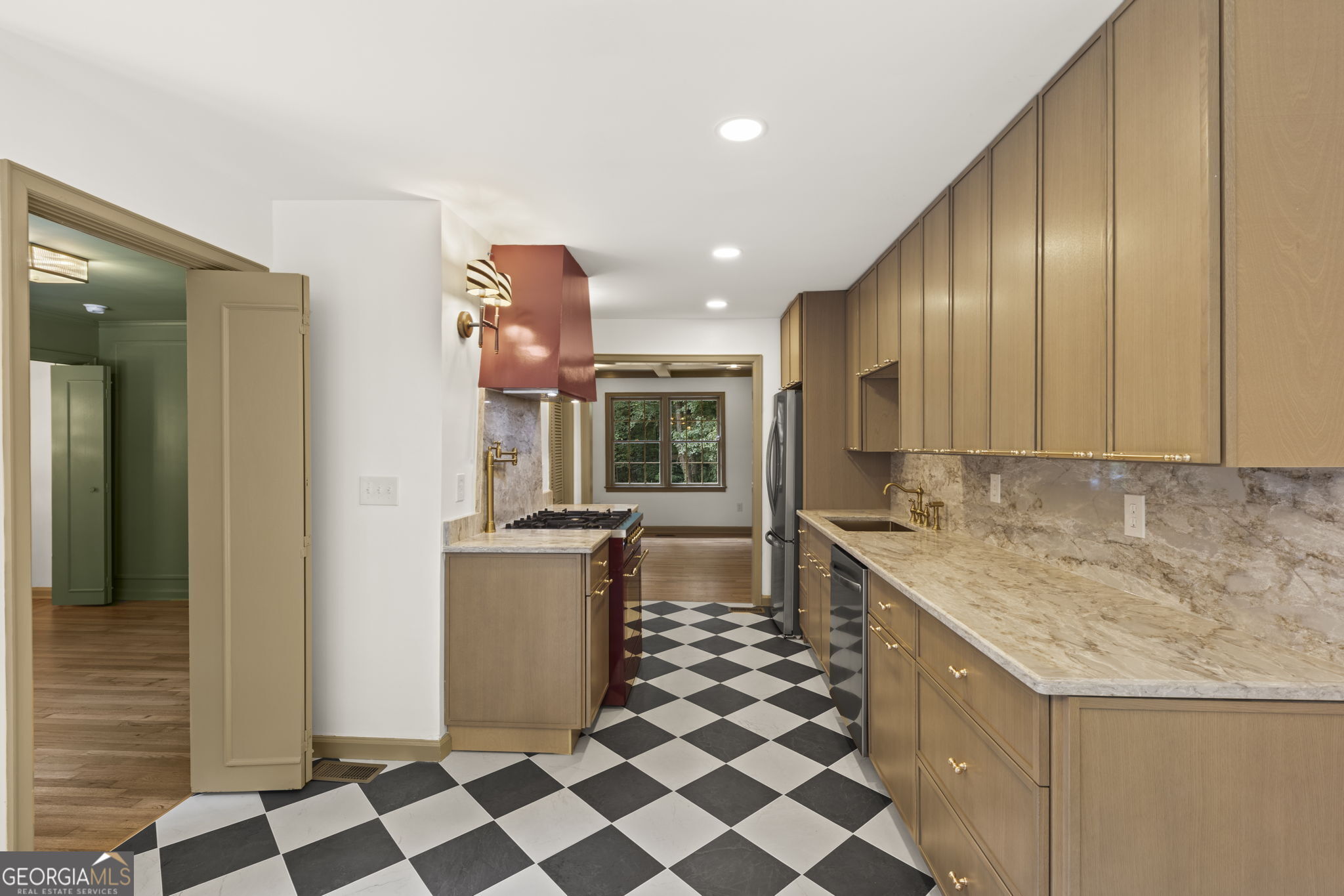 1052 Country Lane Ne Property Photo 7