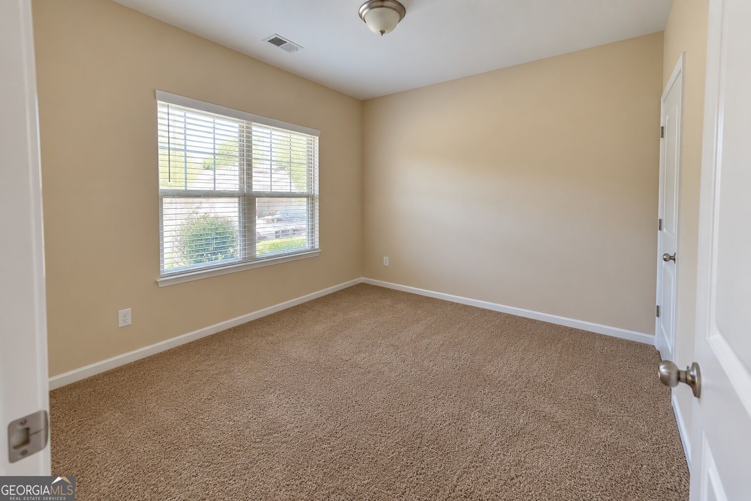 4160 Lindbergh Way Property Photo 13