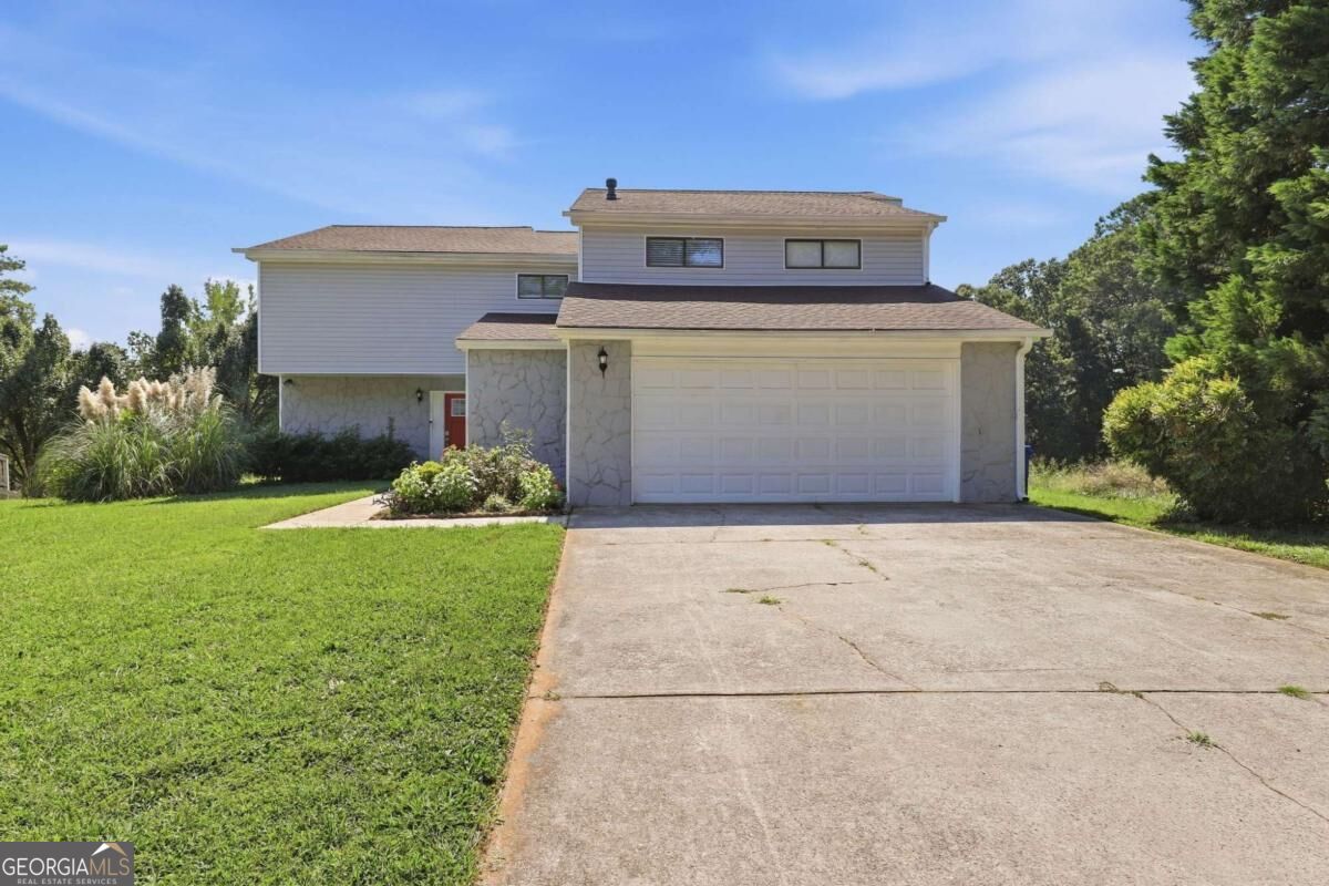 5006 Stoney Point Circle Property Photo 1