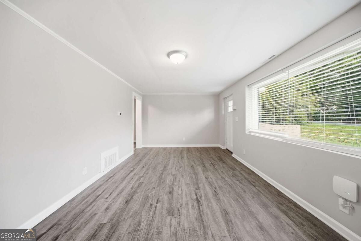 4315 Mercer Road Property Photo 2