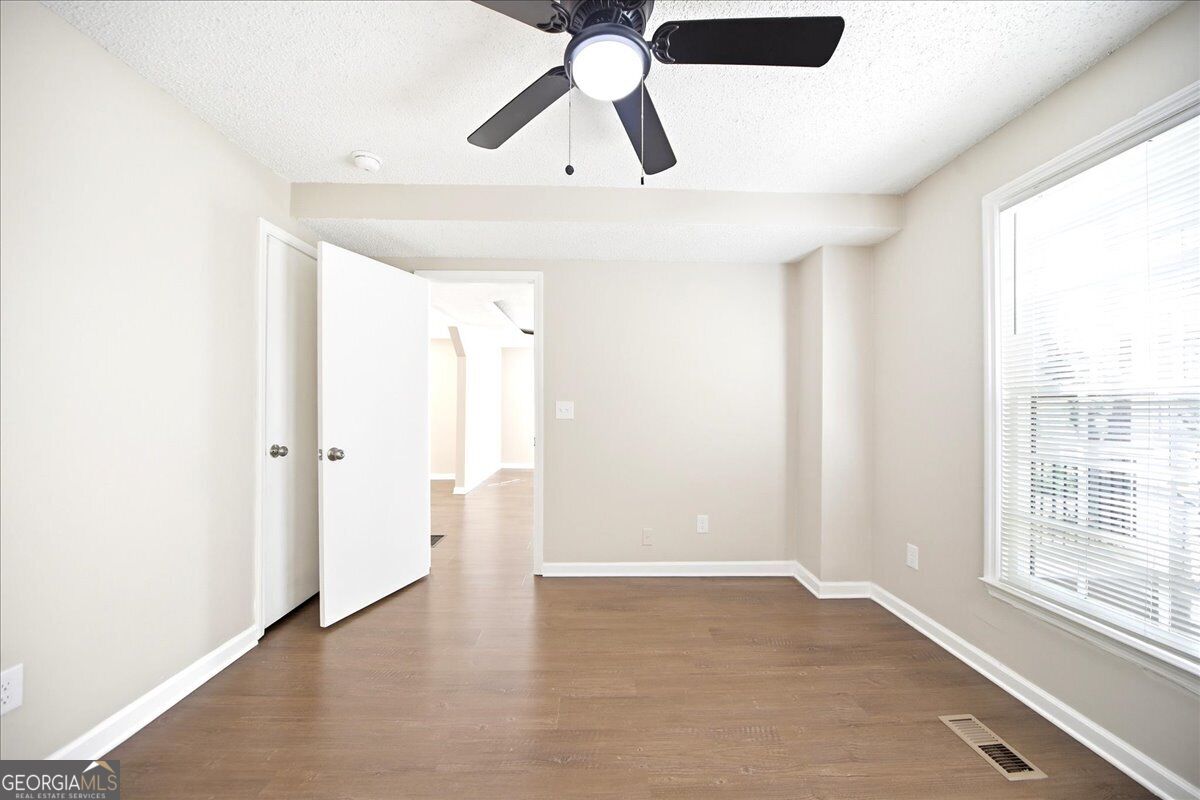 751 Skyview Drive Ne Property Photo 8