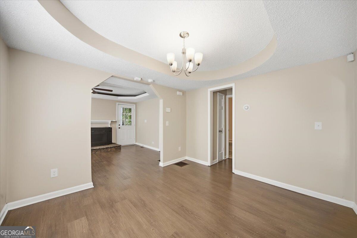 751 Skyview Drive Ne Property Photo 10