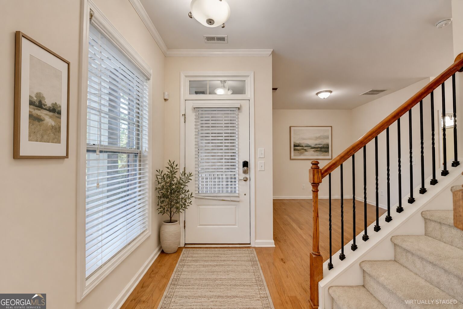1285 Woodmore Way Property Photo 2