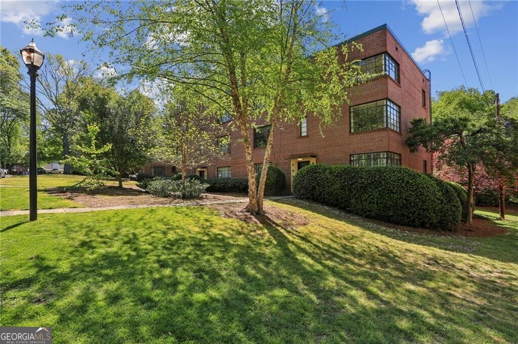 1391 Normandy Drive NE # 1