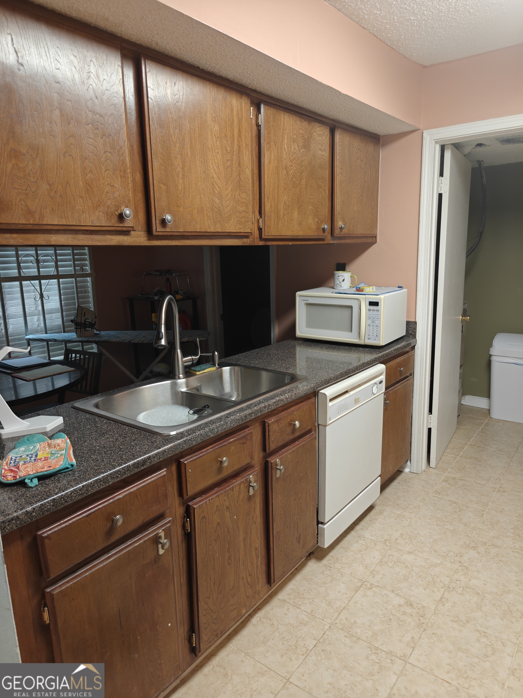 887 Brandy Oaks Lane Property Photo 4