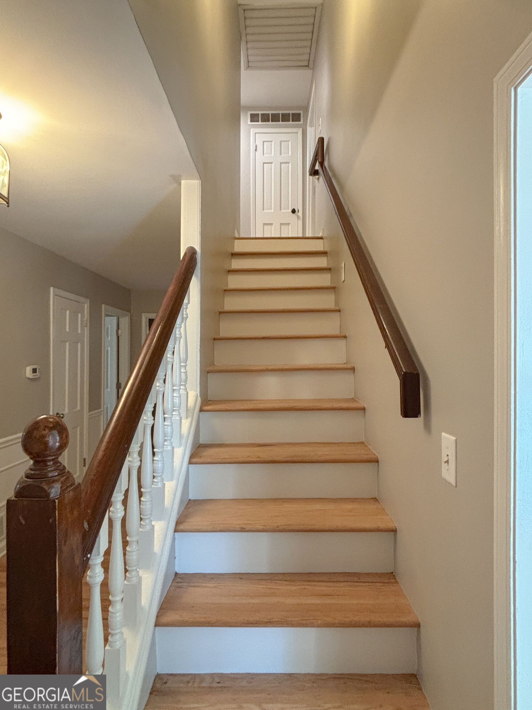 1680 Huntington Drive Property Photo 15