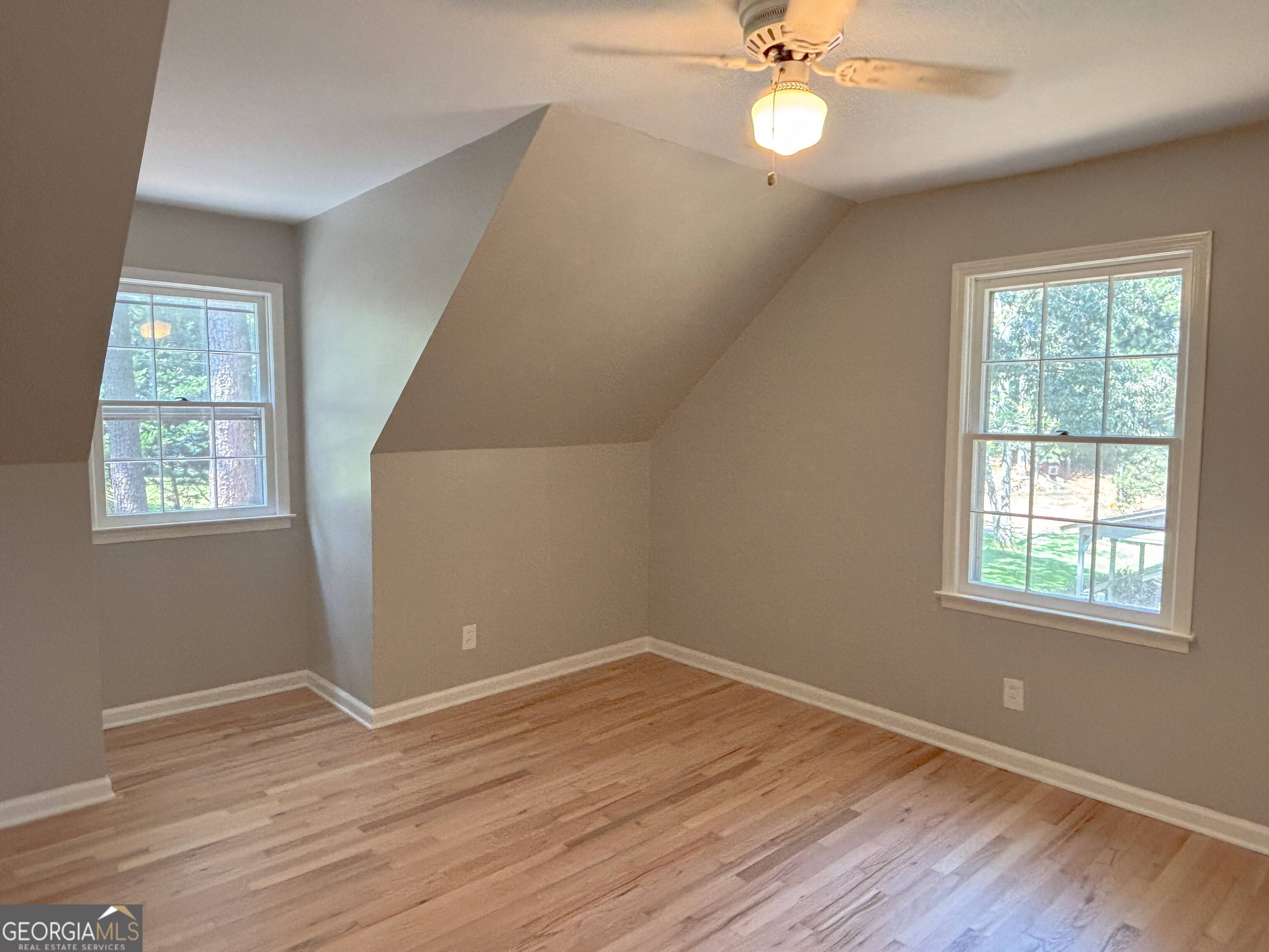 1680 Huntington Drive Property Photo 18