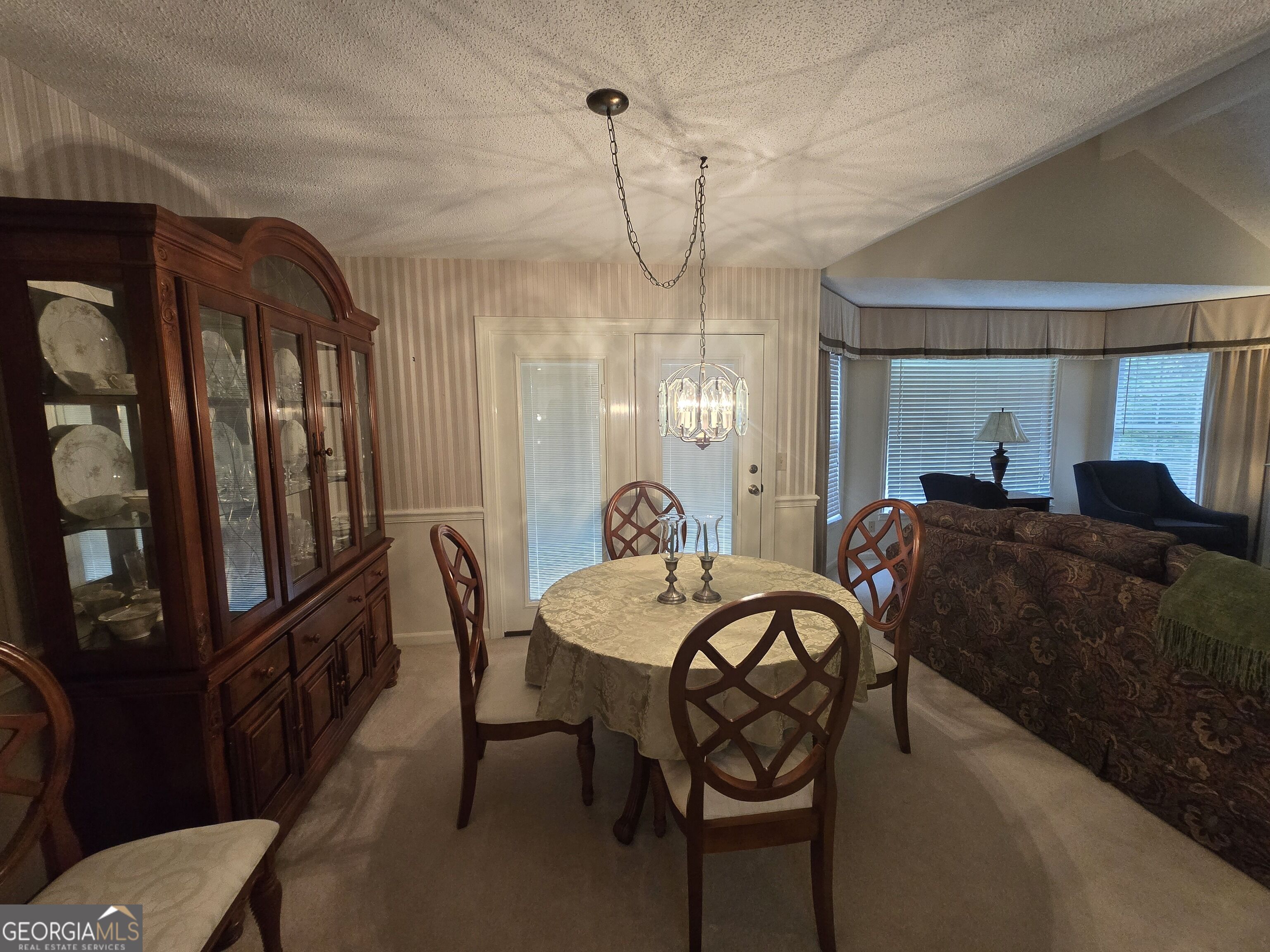 206 Echo Lane Property Photo 7
