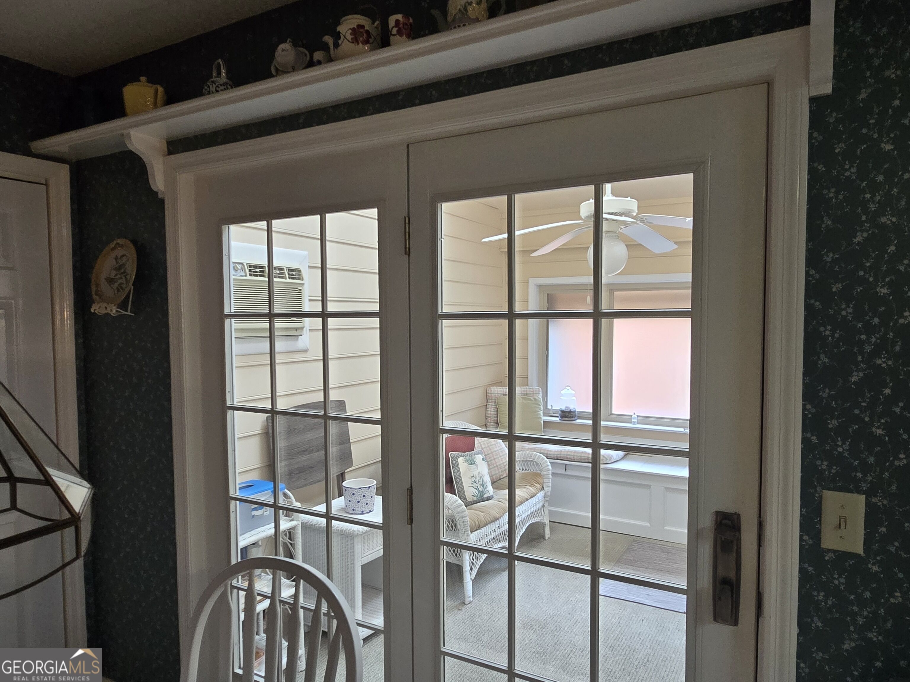 206 Echo Lane Property Photo 8