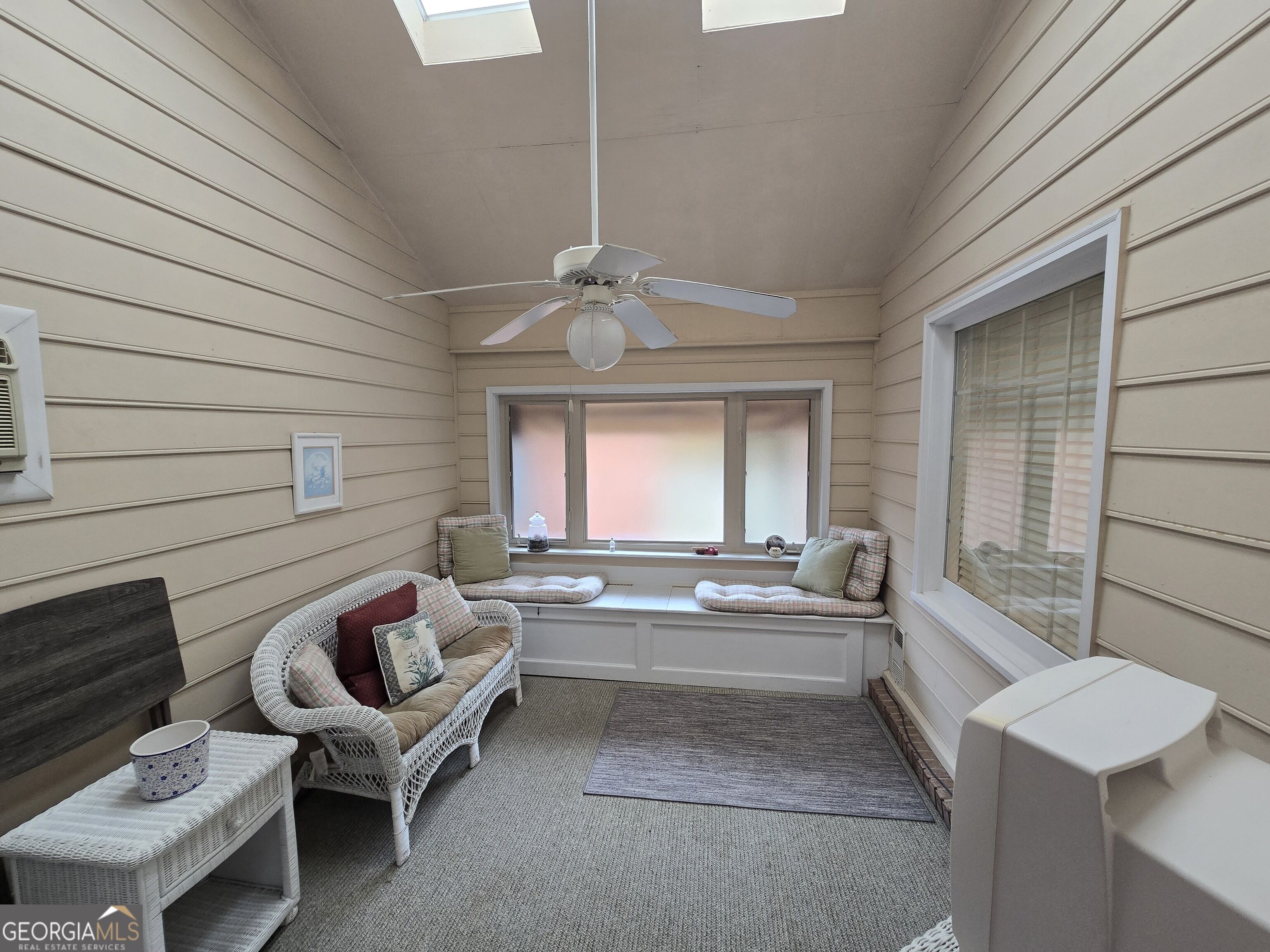 206 Echo Lane Property Photo 9