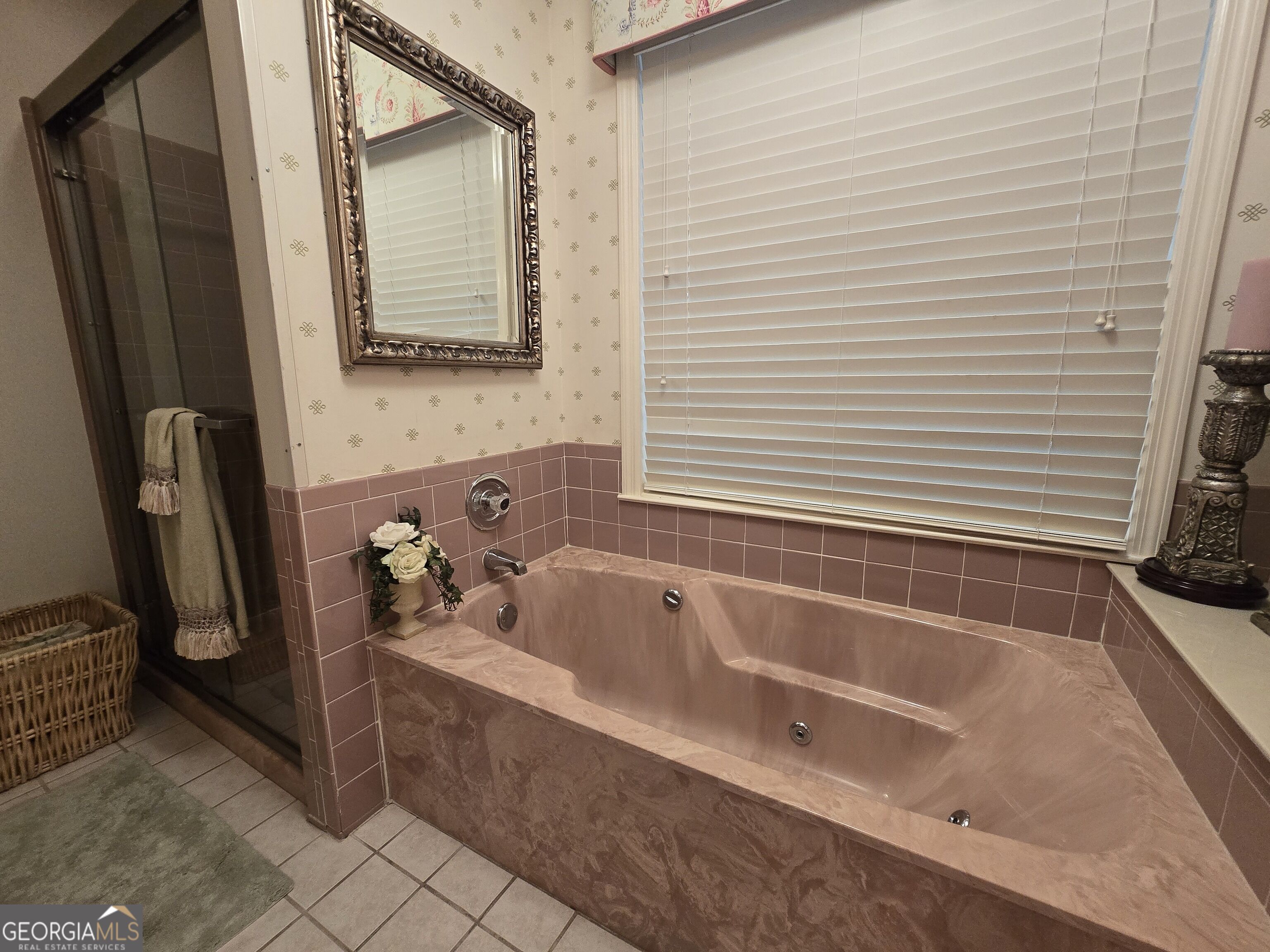 206 Echo Lane Property Photo 12