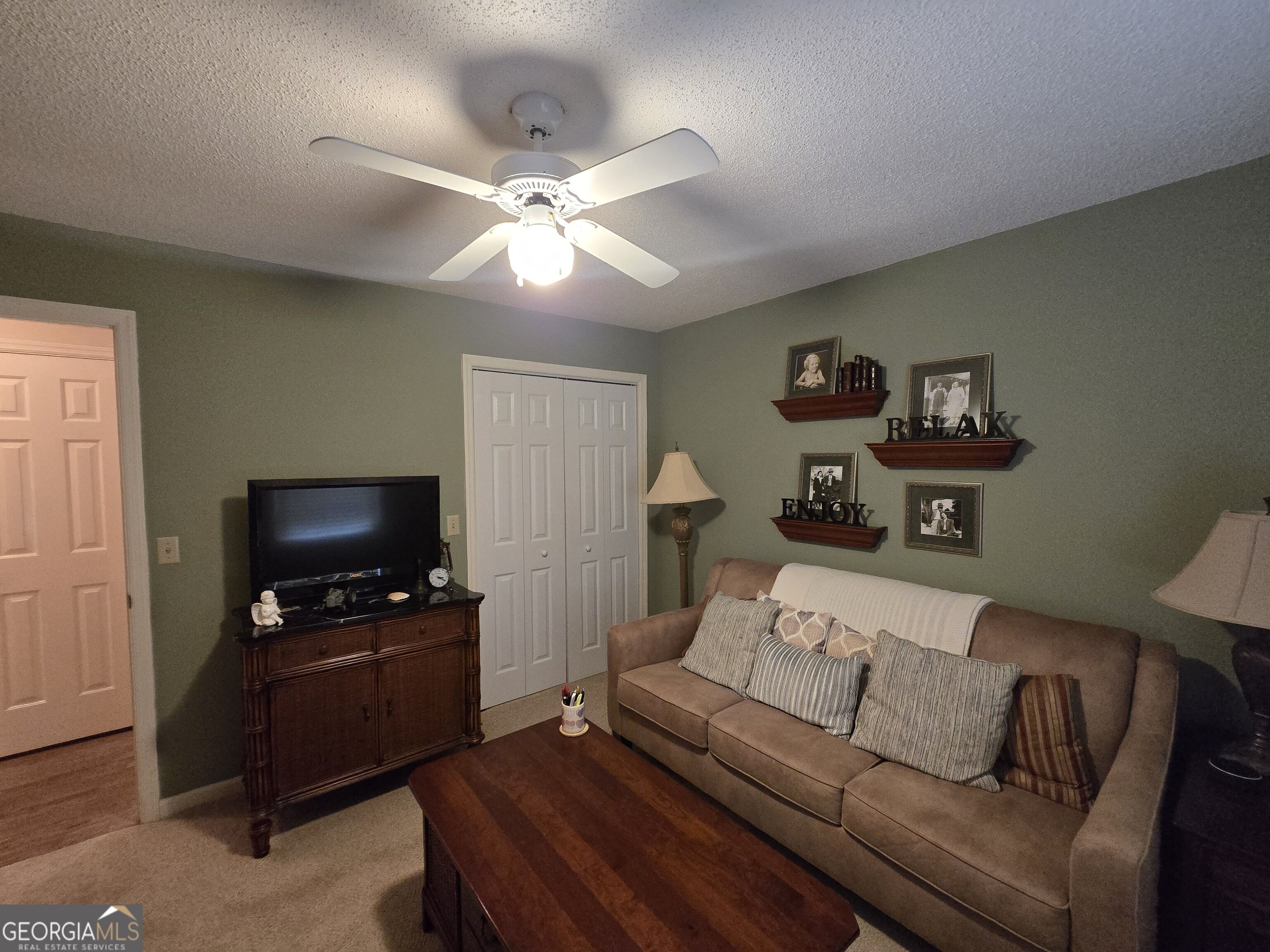 206 Echo Lane Property Photo 17