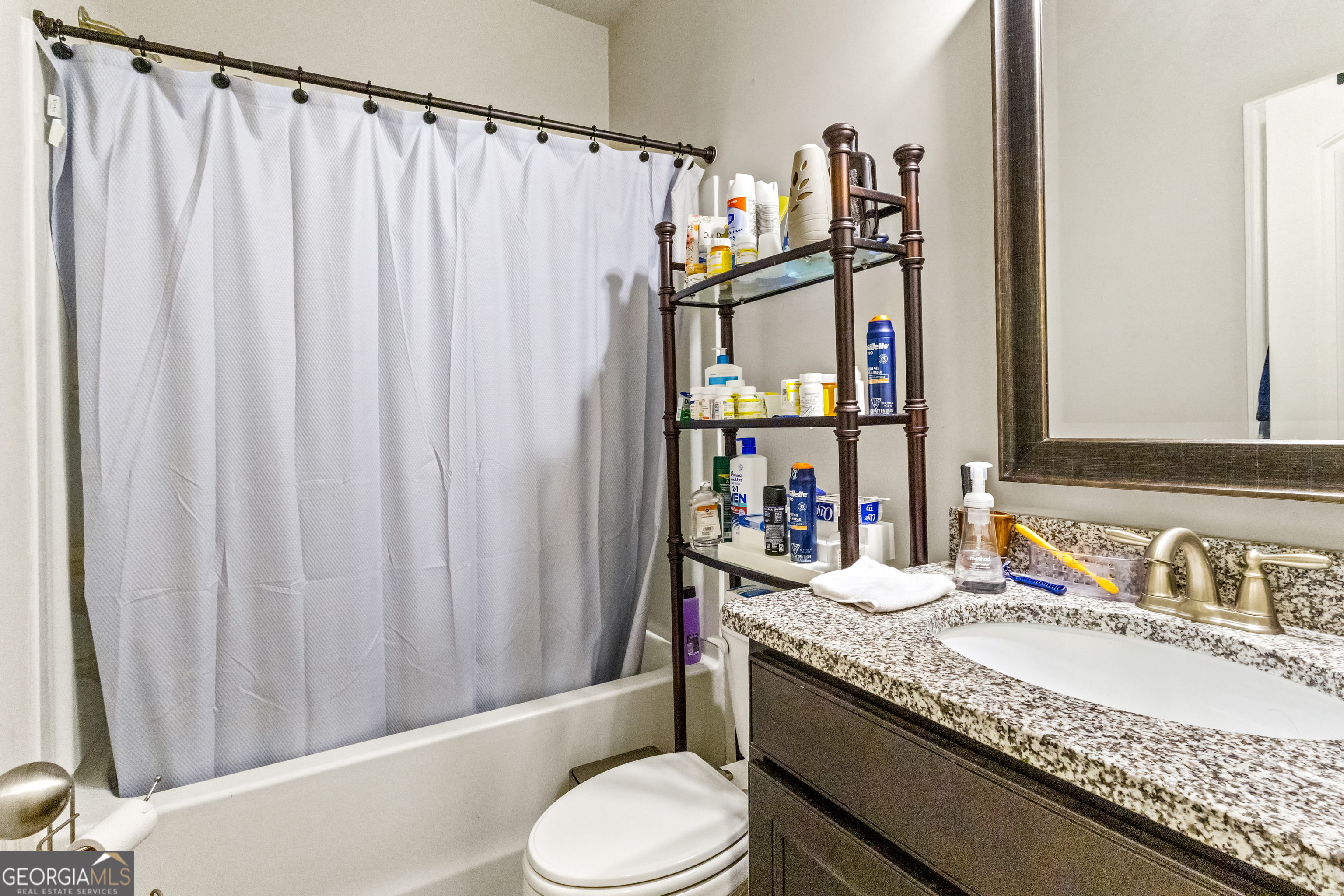660 Genesee Point Property Photo 14