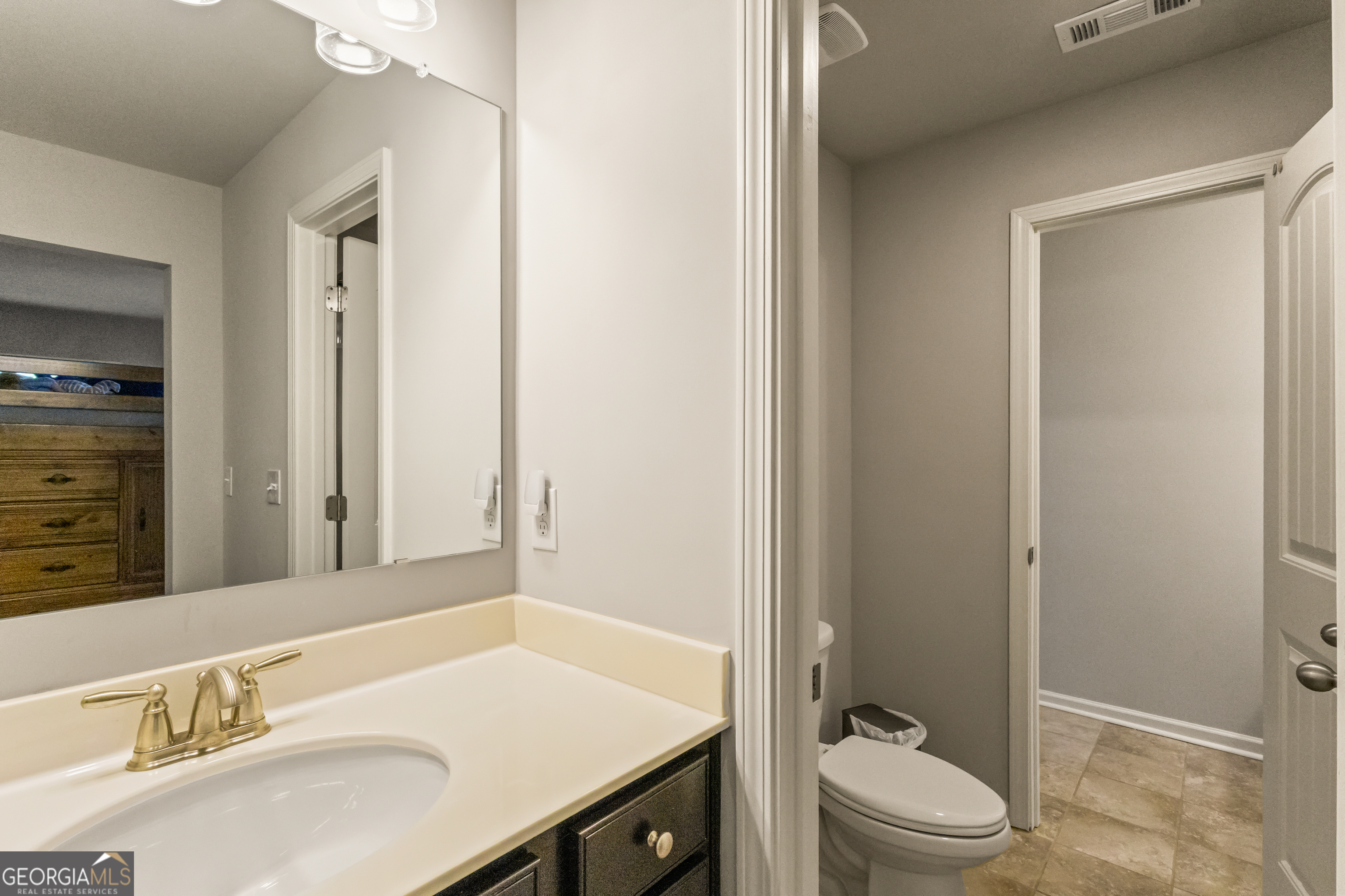 660 Genesee Point Property Photo 28