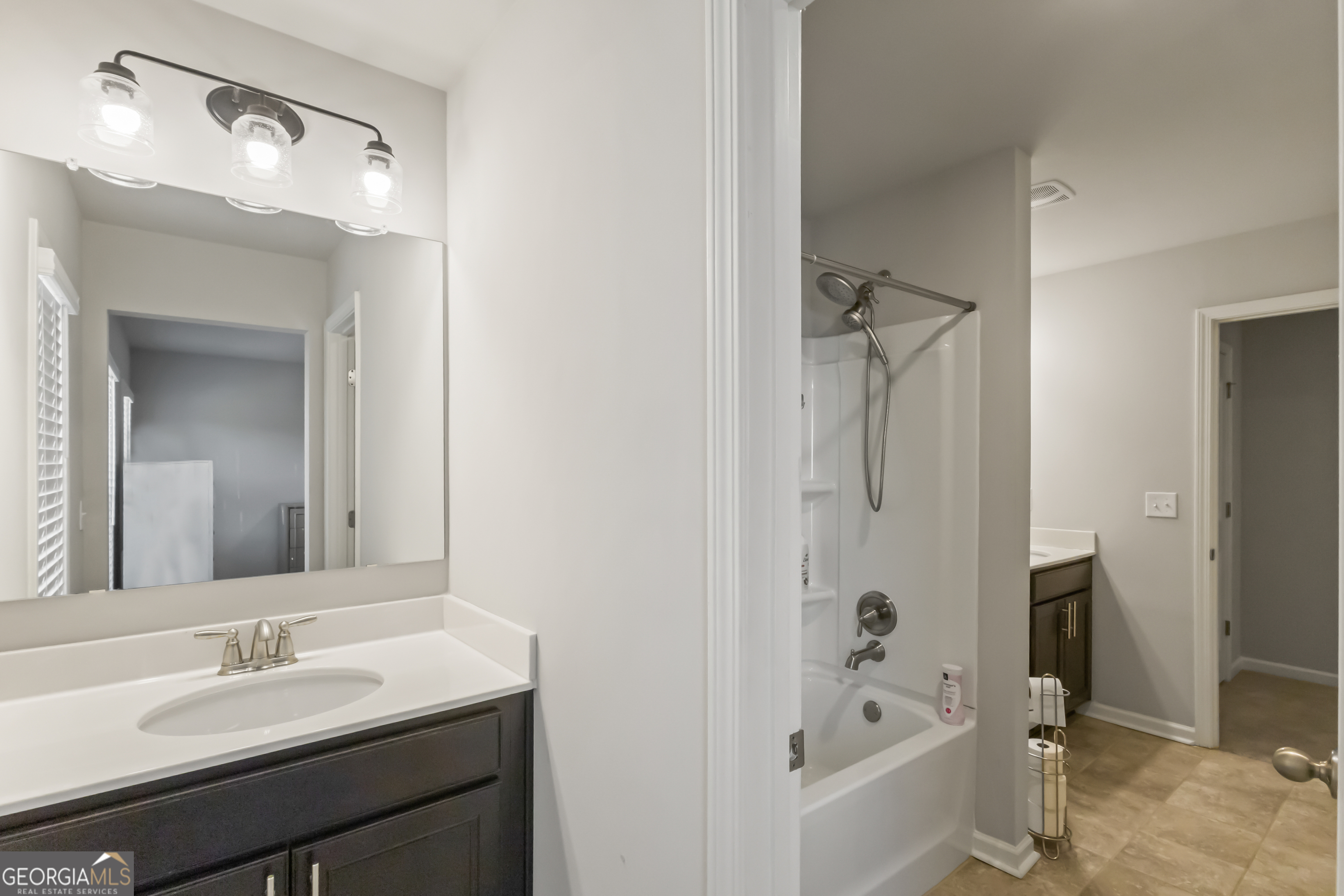 660 Genesee Point Property Photo 38