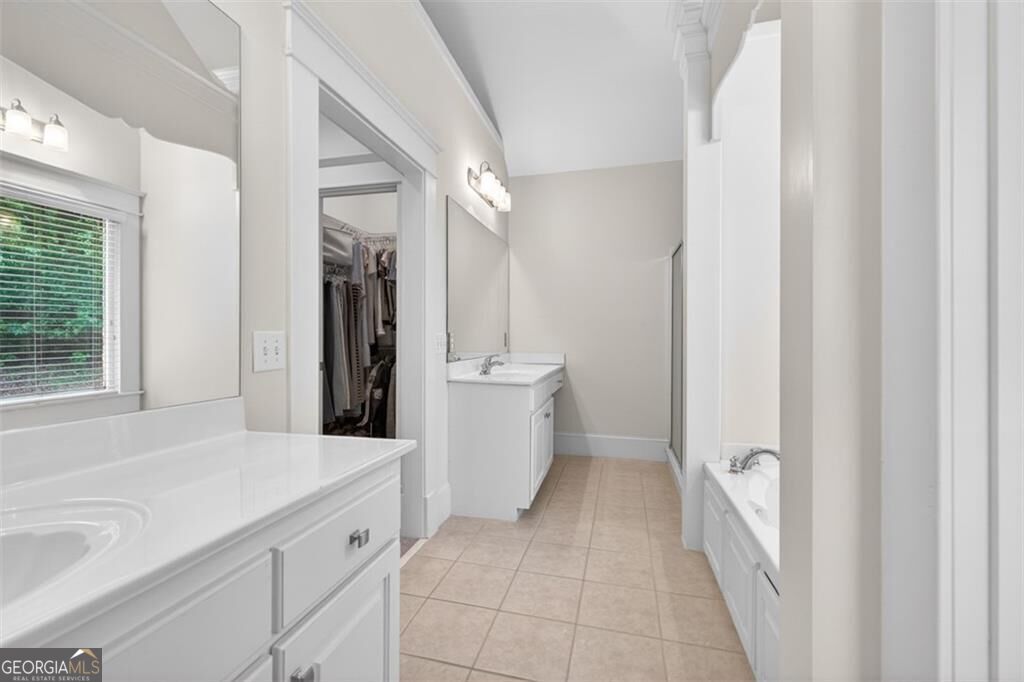 667 Wellington Drive Property Photo 35