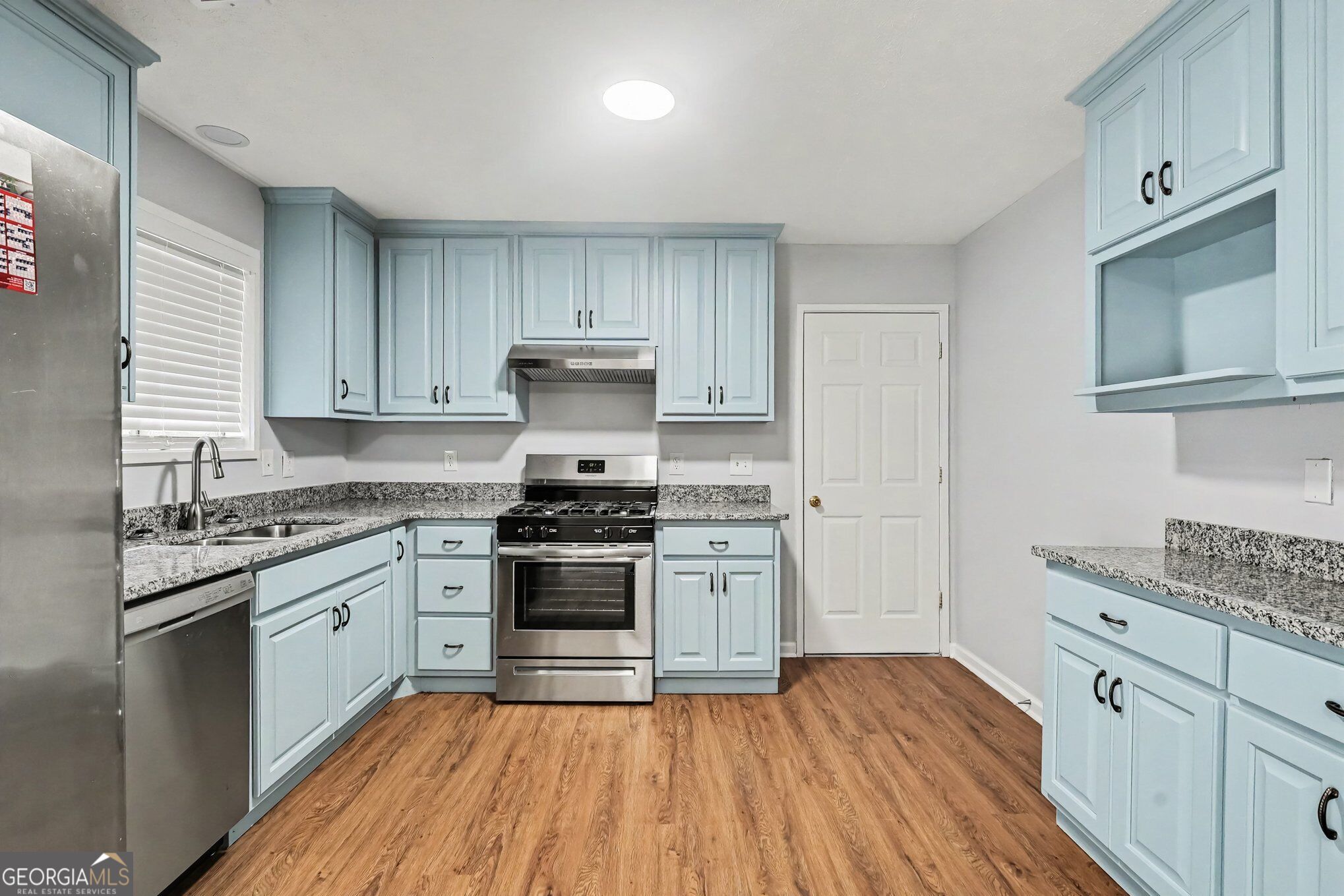 8220 Englewood Trail Property Photo 4