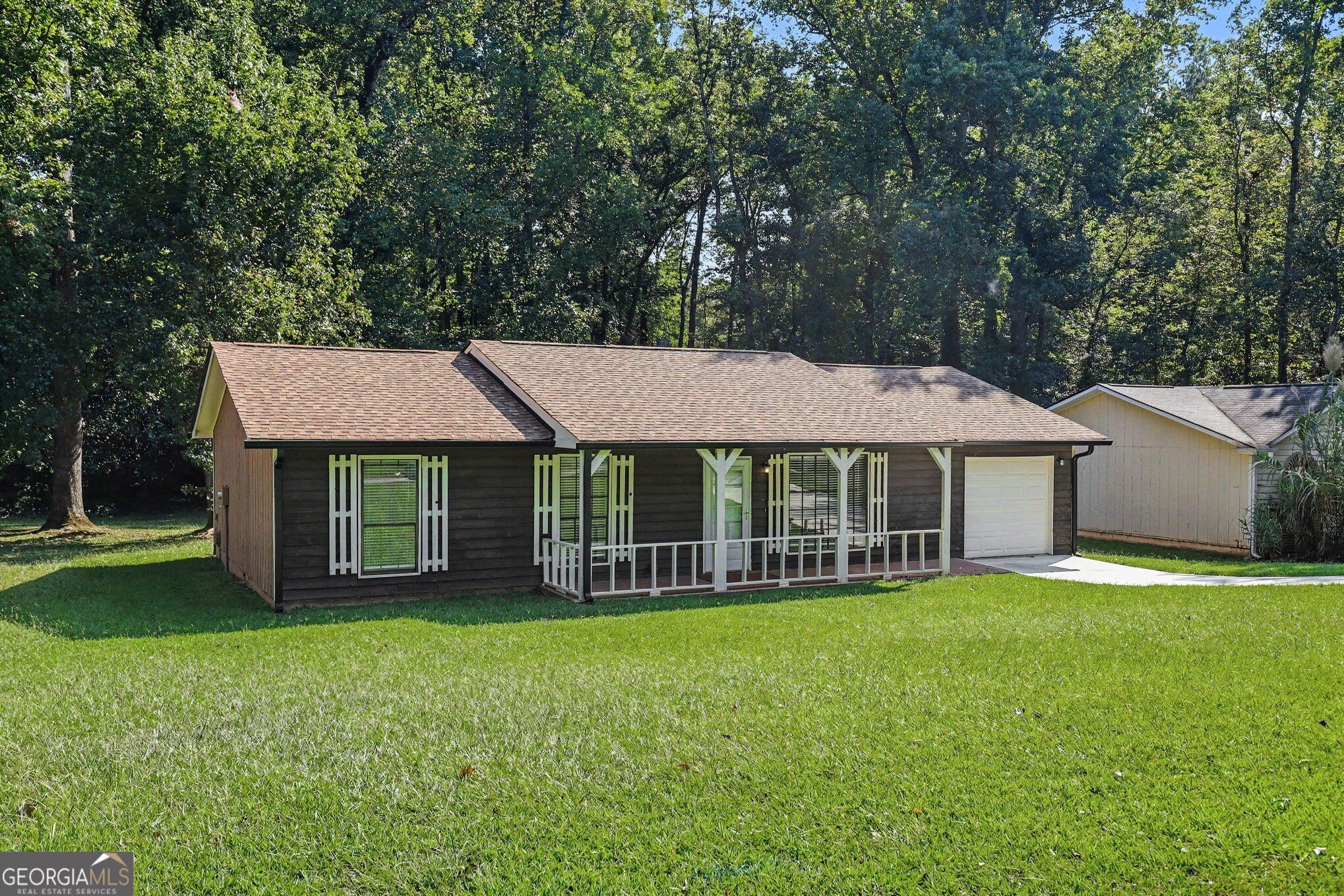 8220 Englewood Trail Property Photo 7