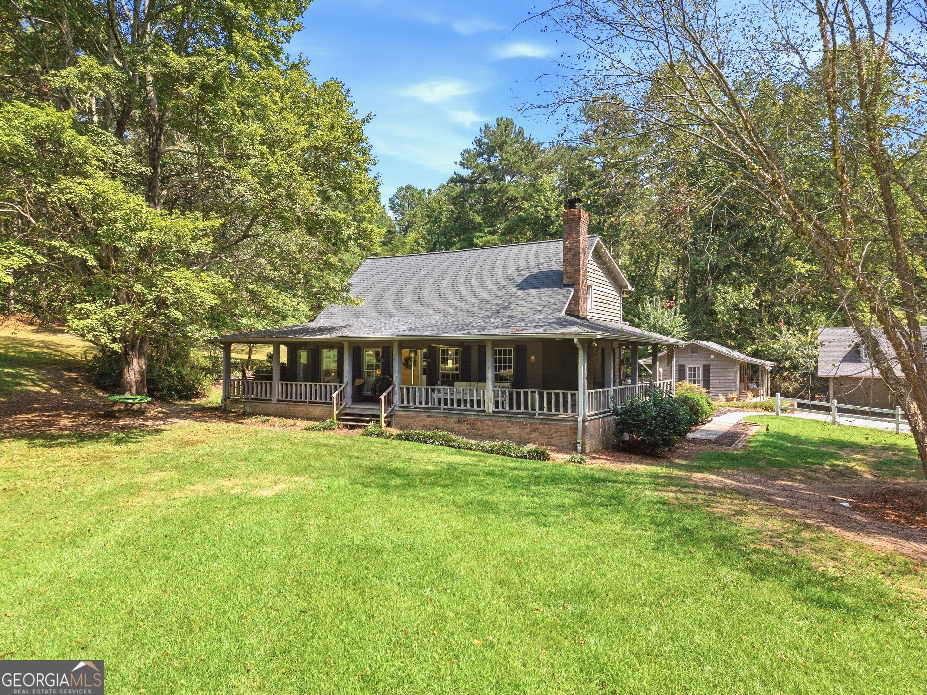 148 Lavender Road Nw Property Photo 1