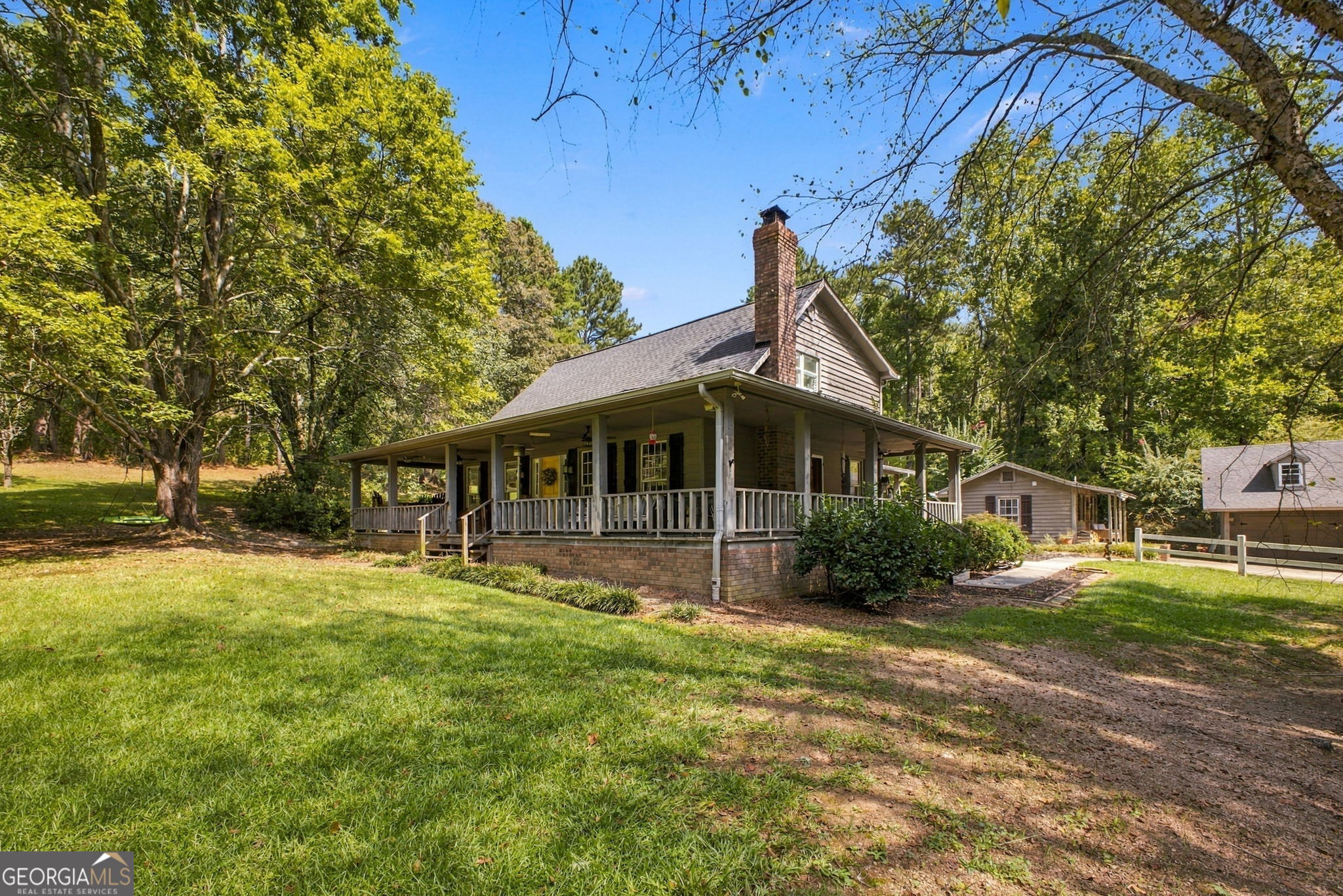 148 Lavender Road Nw Property Photo 2