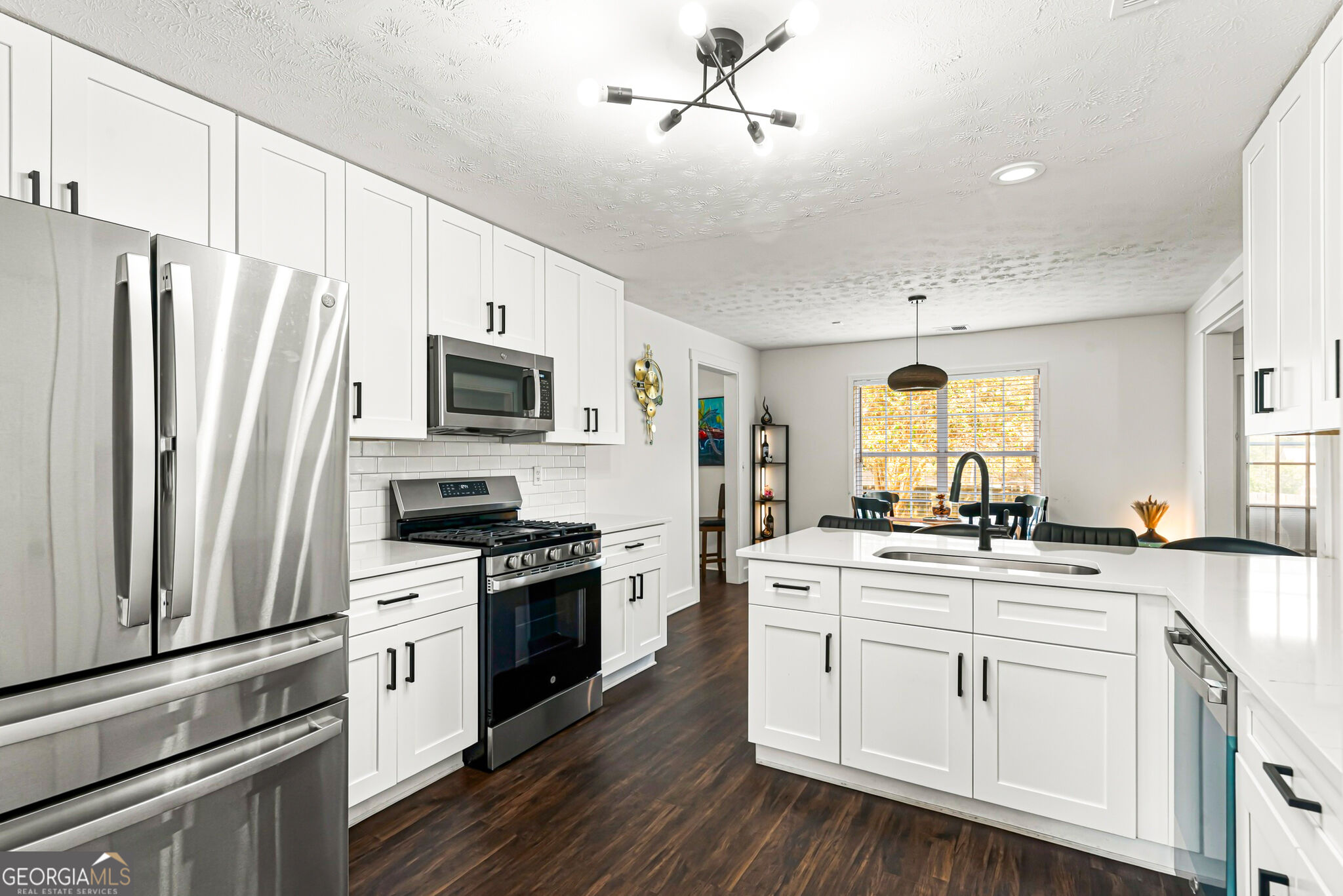 2586 Abbotts Glen Drive Nw Property Photo 4
