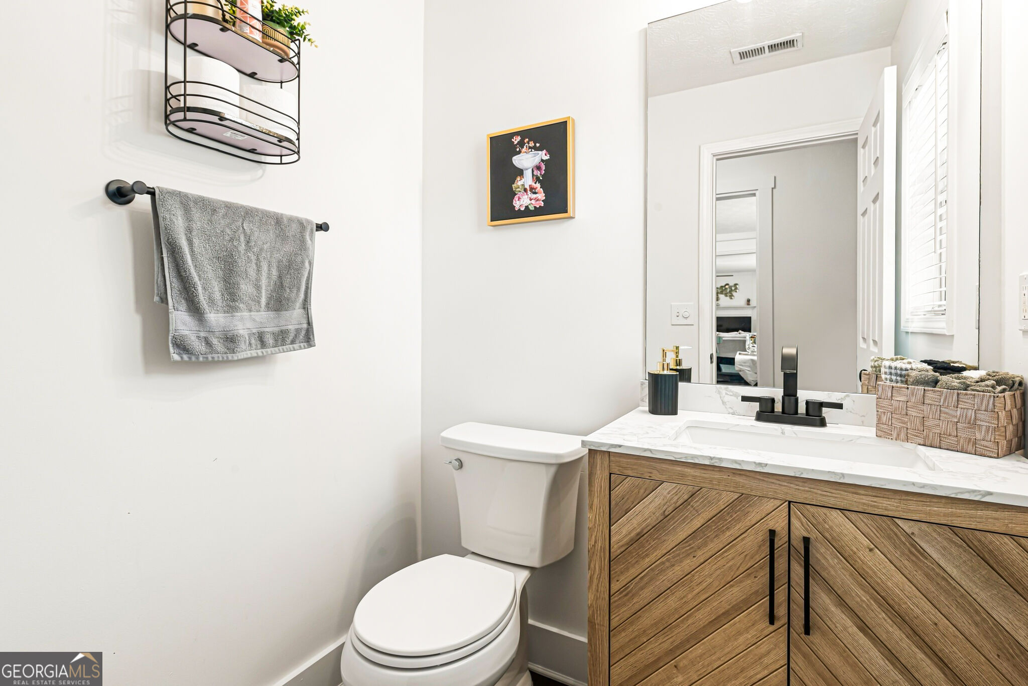 2586 Abbotts Glen Drive Nw Property Photo 23