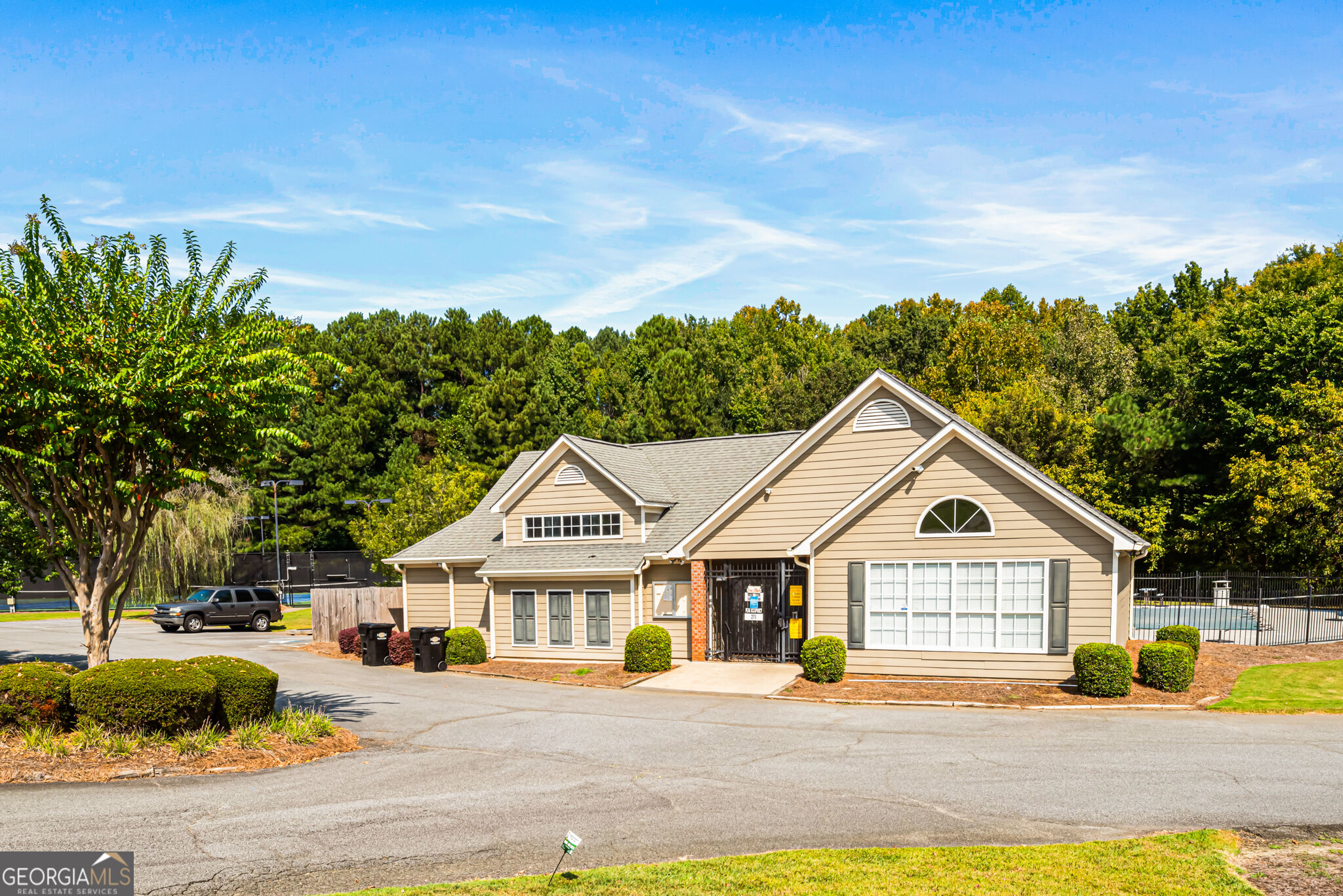 2586 Abbotts Glen Drive Nw Property Photo 28