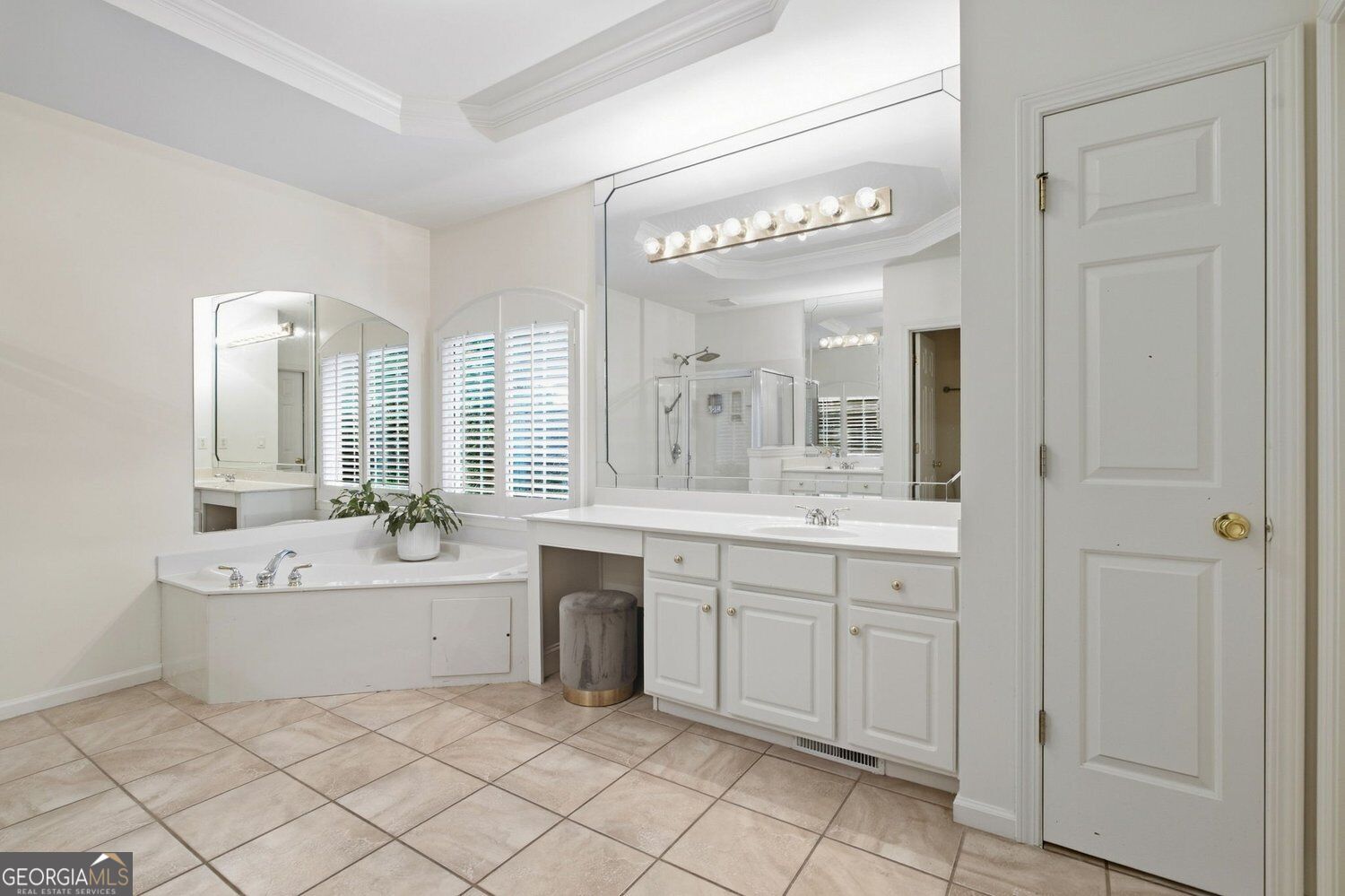 4705 N River Drive Property Photo 24