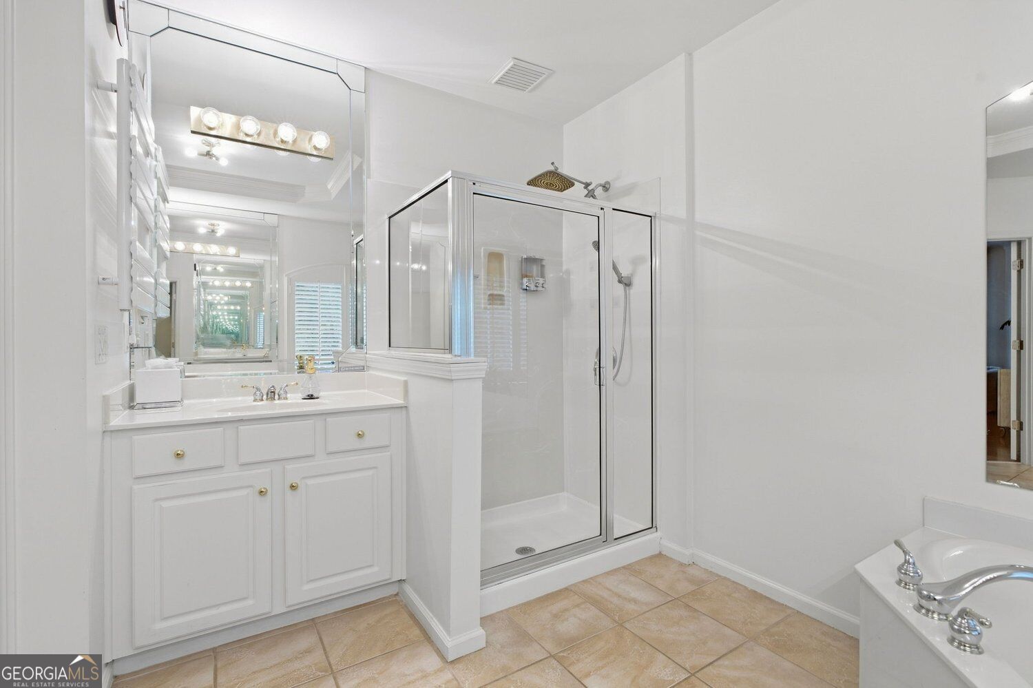 4705 N River Drive Property Photo 25
