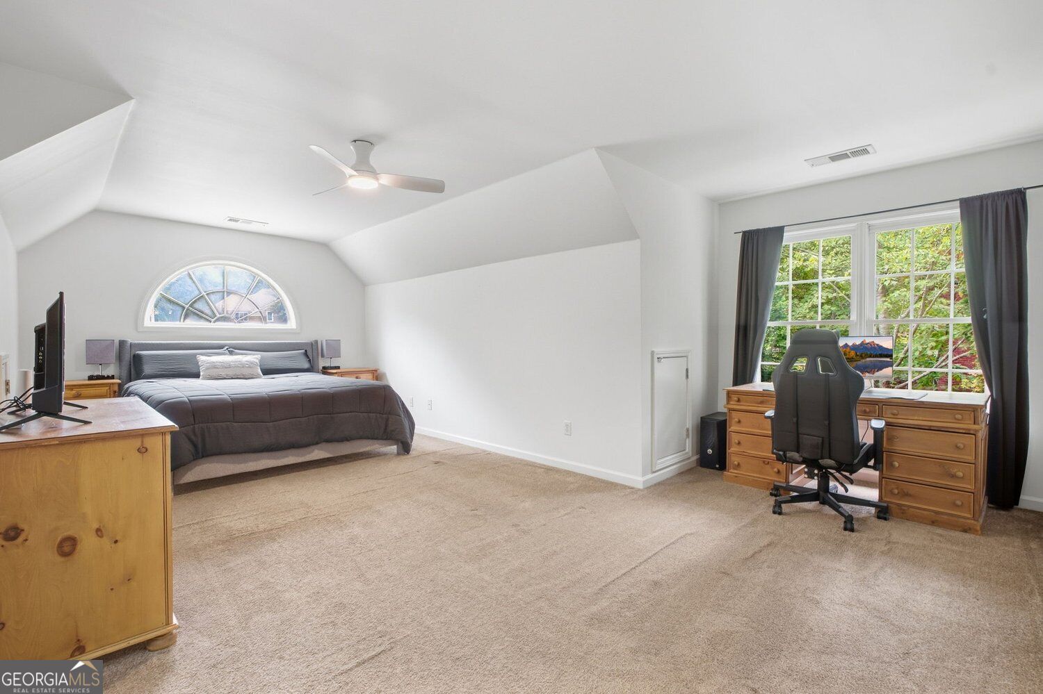 4705 N River Drive Property Photo 32