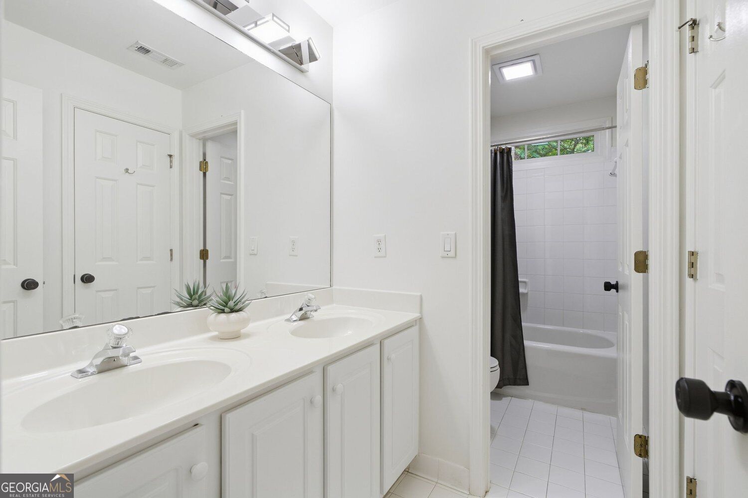 4705 N River Drive Property Photo 33