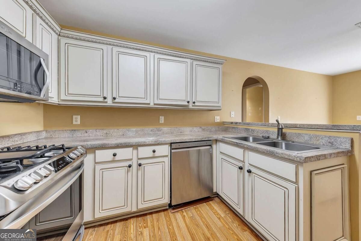 216 Park Place Property Photo 14
