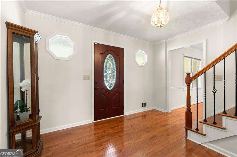 500 Senior Drive Property Photo 8