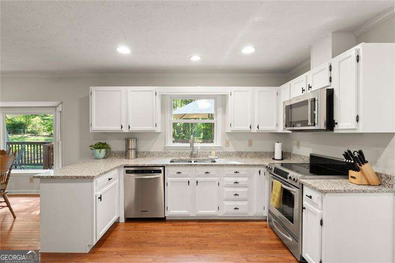500 Senior Drive Property Photo 18