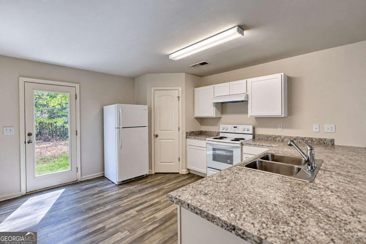 781 Dove Tree Lane Property Photo 10