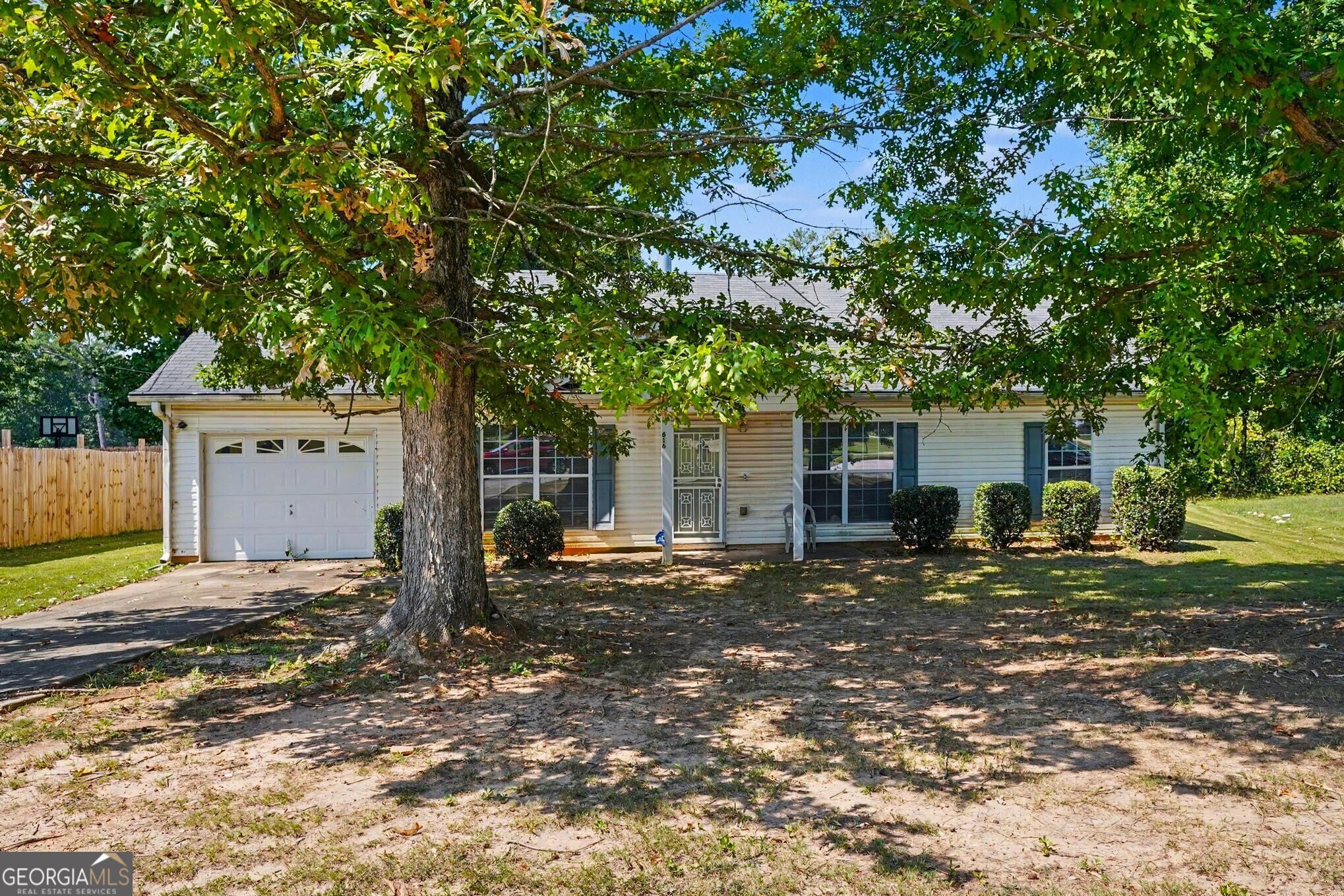 616 Forest Hill Path Property Photo 1