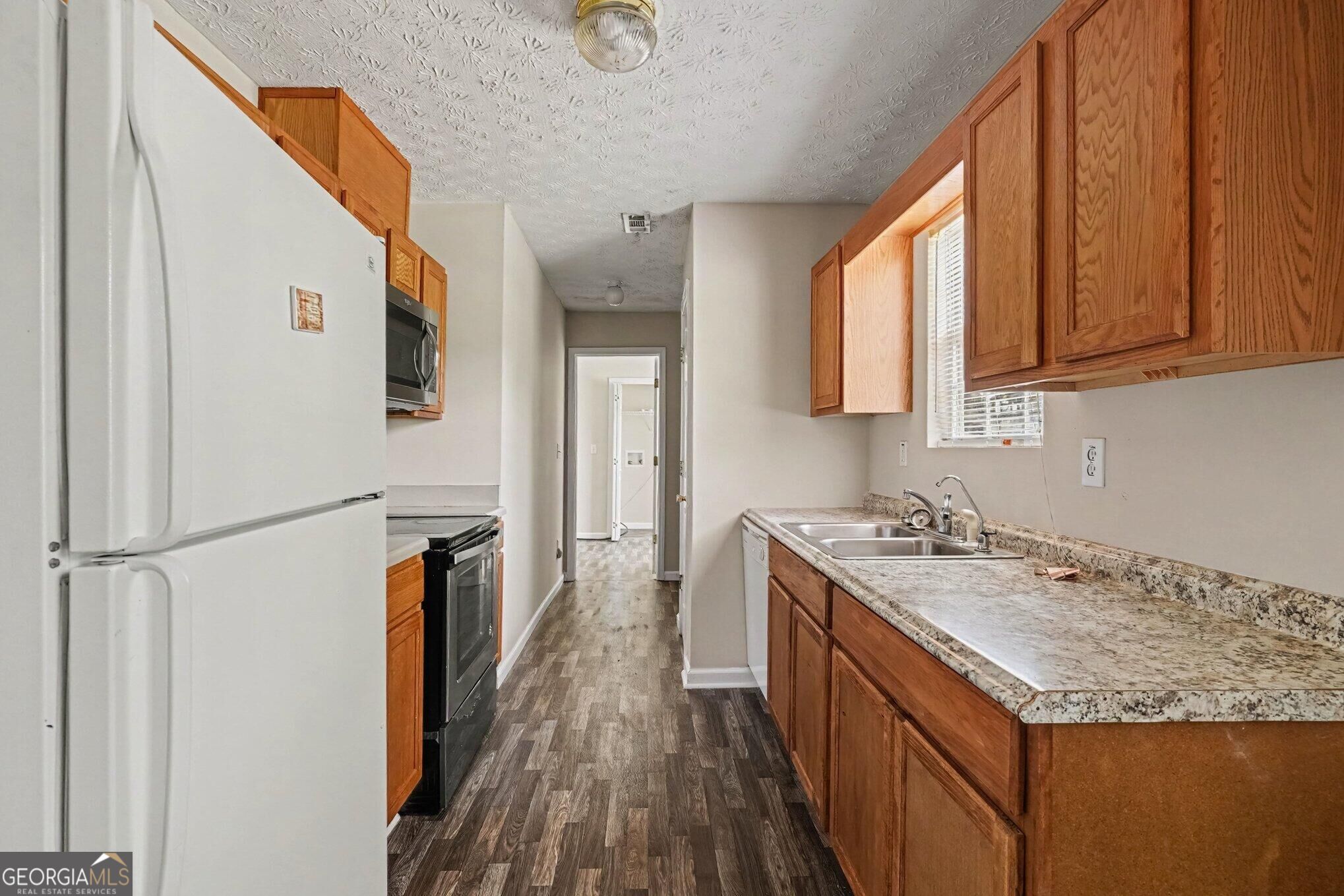 616 Forest Hill Path Property Photo 11