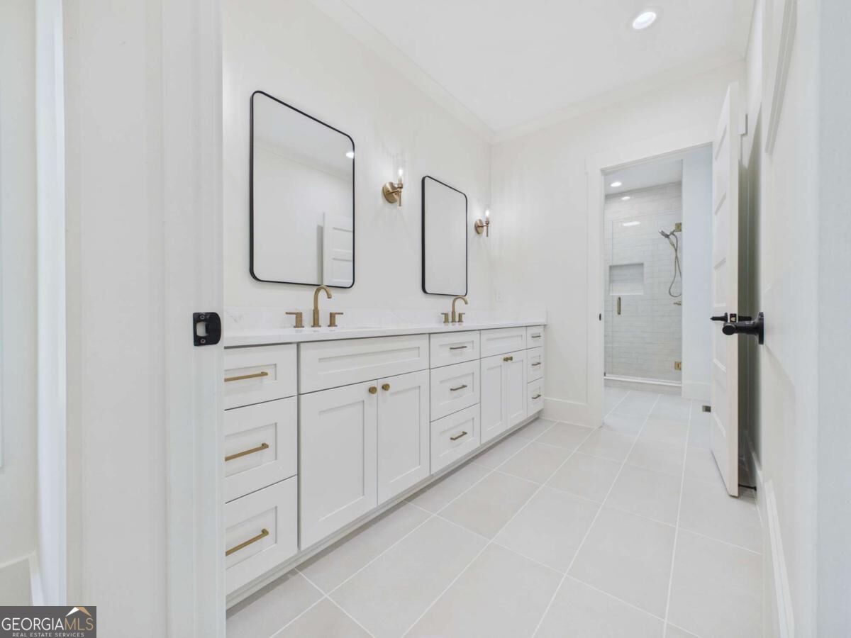 469 Oakwood Way Property Photo 14