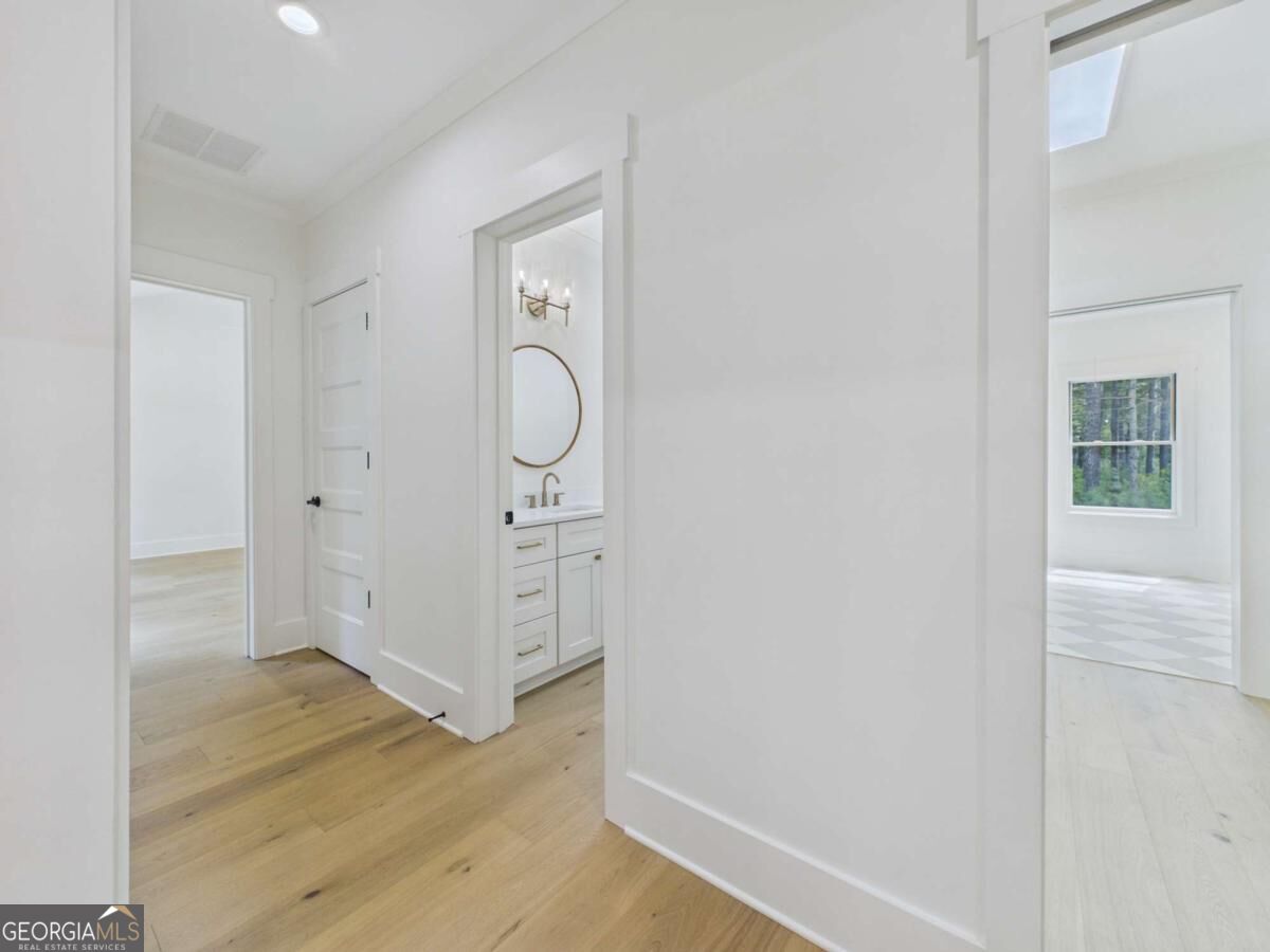 469 Oakwood Way Property Photo 34