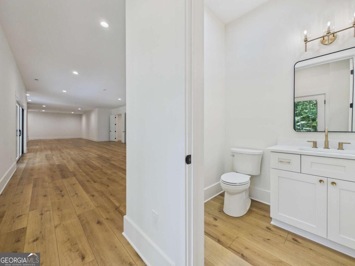 469 Oakwood Way Property Photo 60