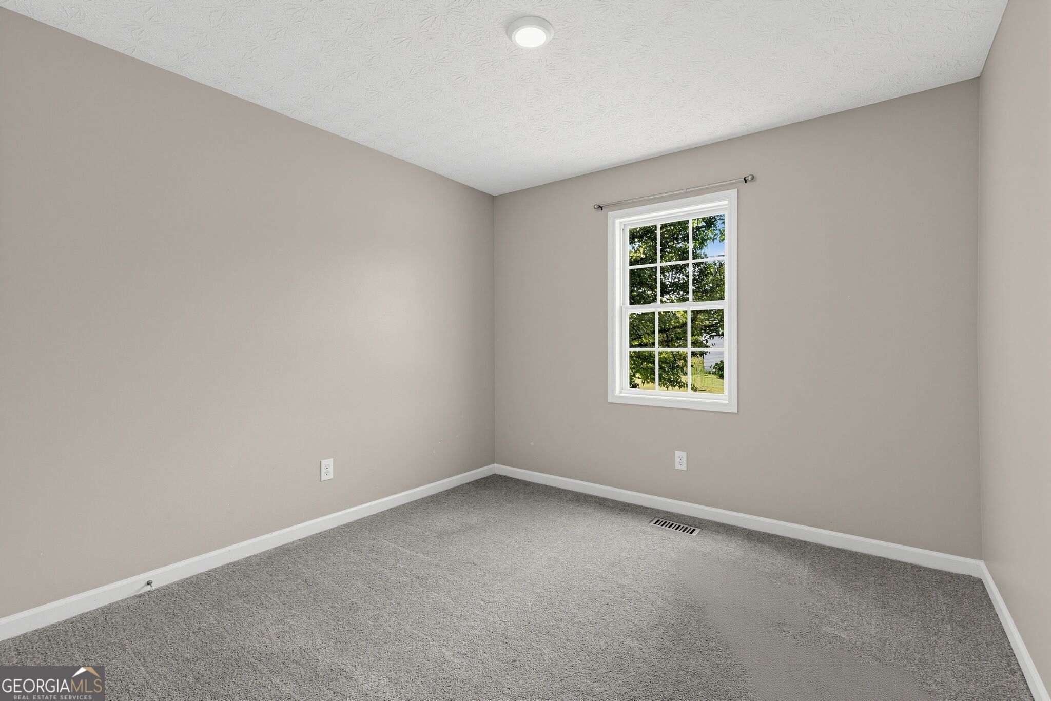 23 Shadow Ridge Drive Property Photo 8